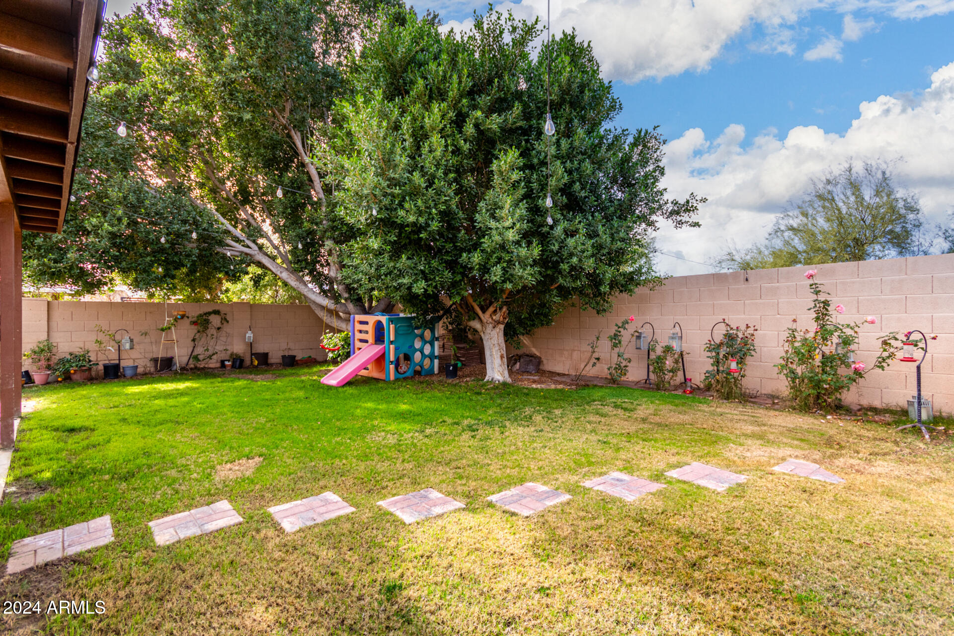 102 S VALLE VERDE --