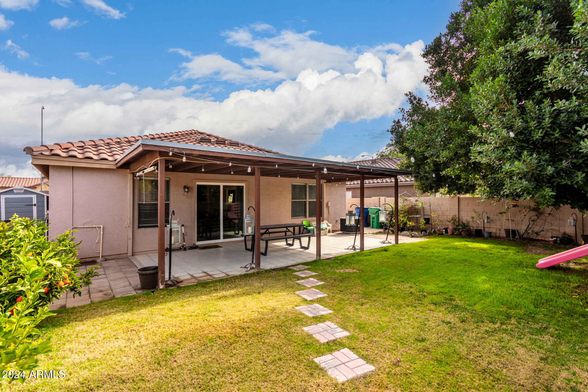 102 S VALLE VERDE --