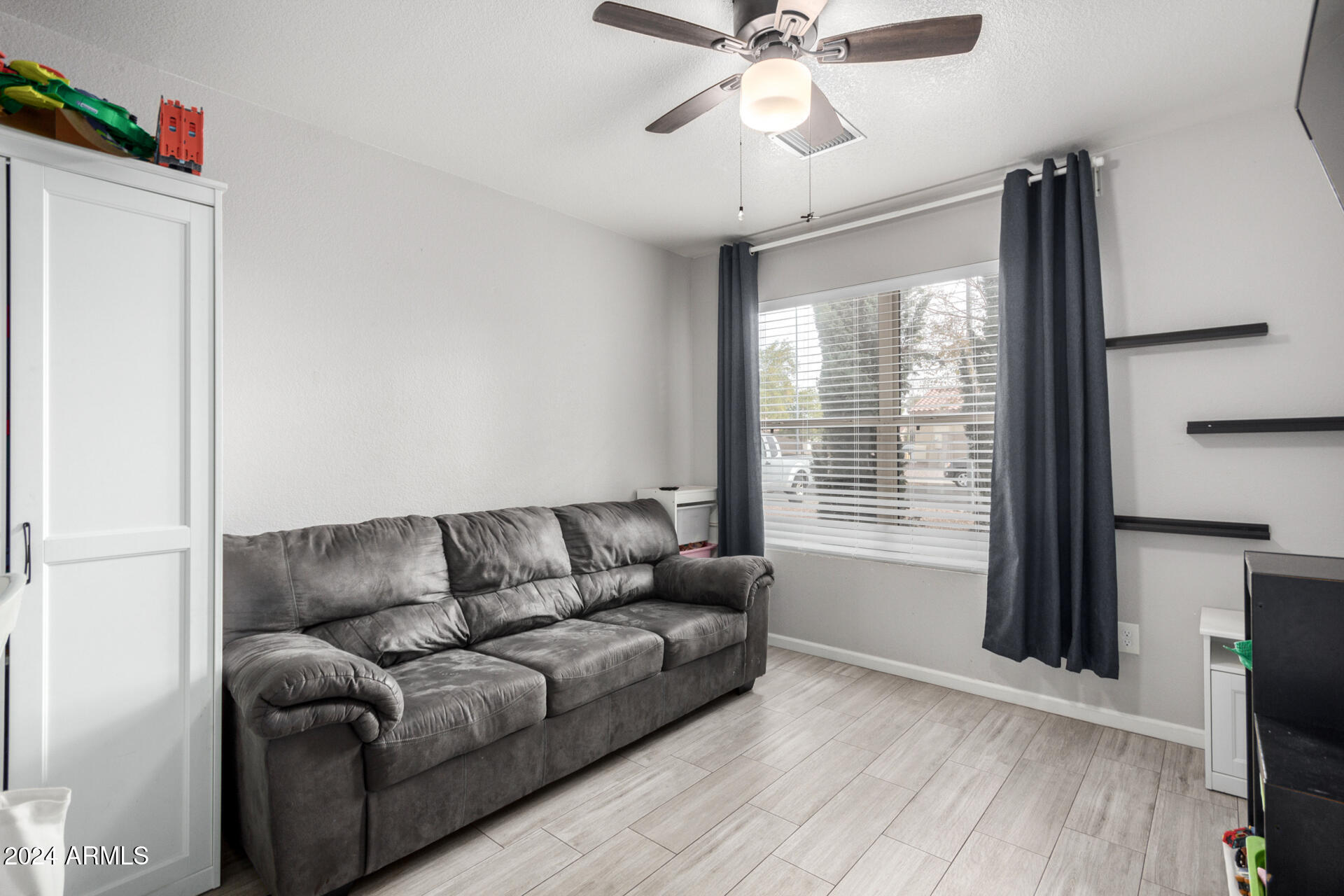 102 S VALLE VERDE --