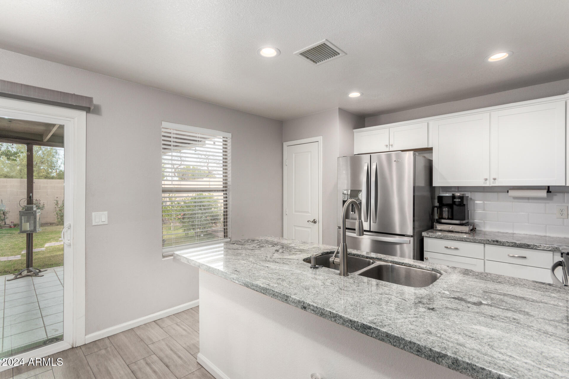 102 S VALLE VERDE --