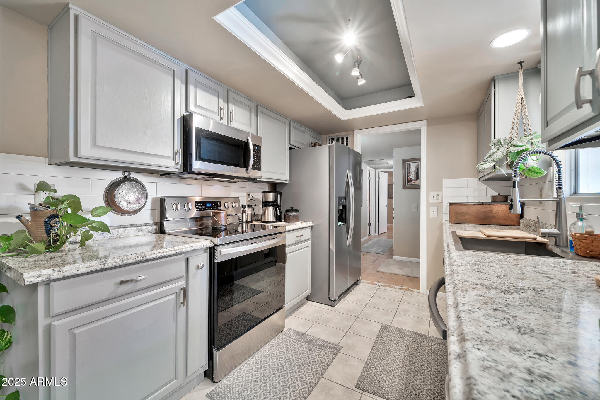 10702 W MANZANITA Drive