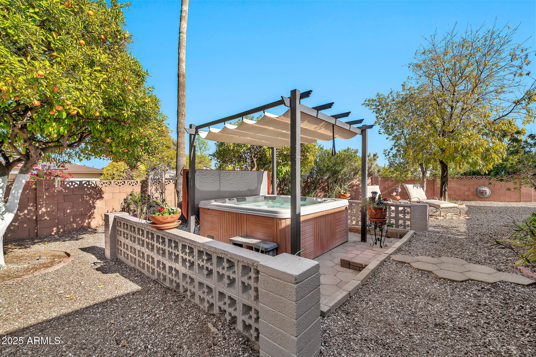 10702 W MANZANITA Drive