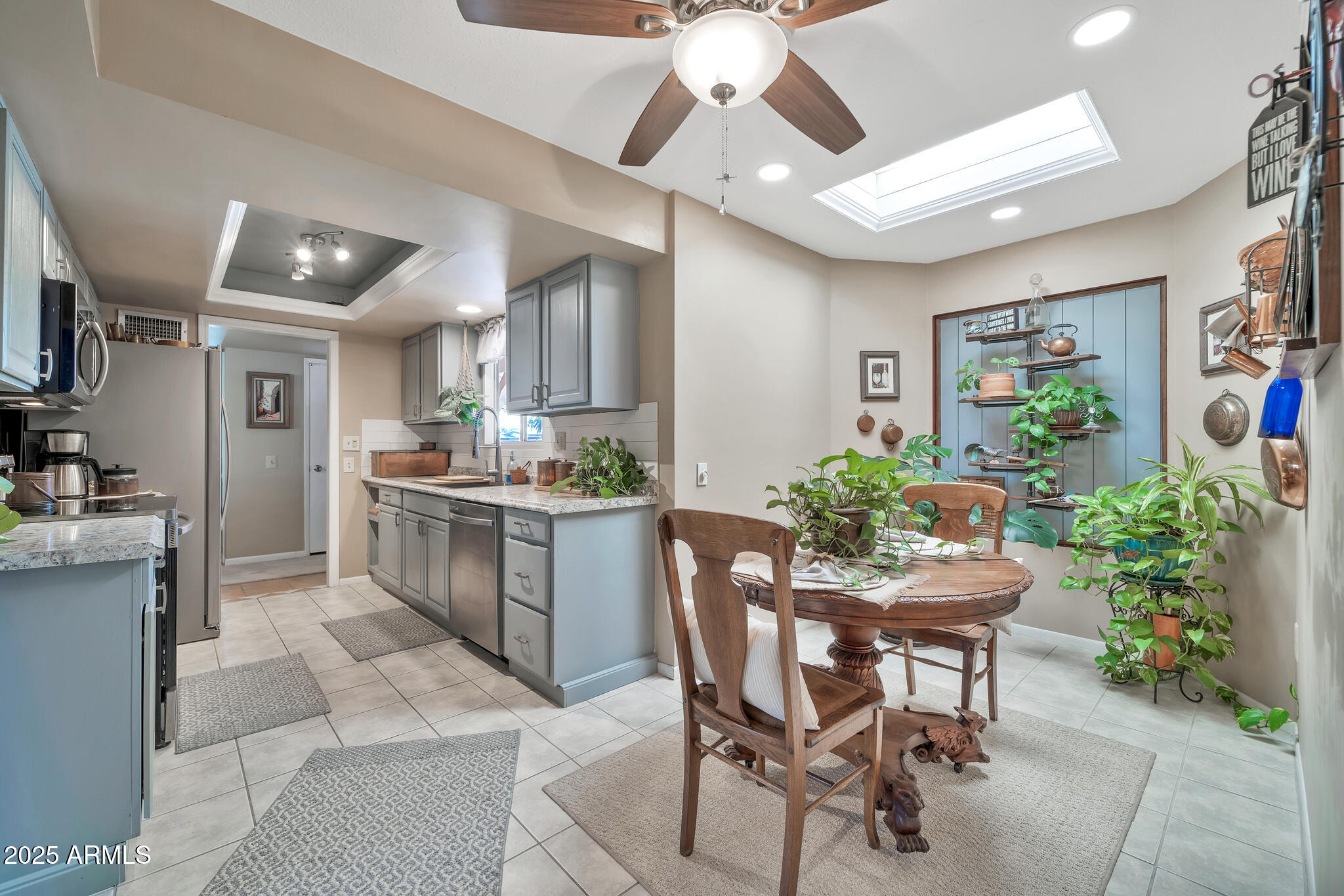 10702 W MANZANITA Drive