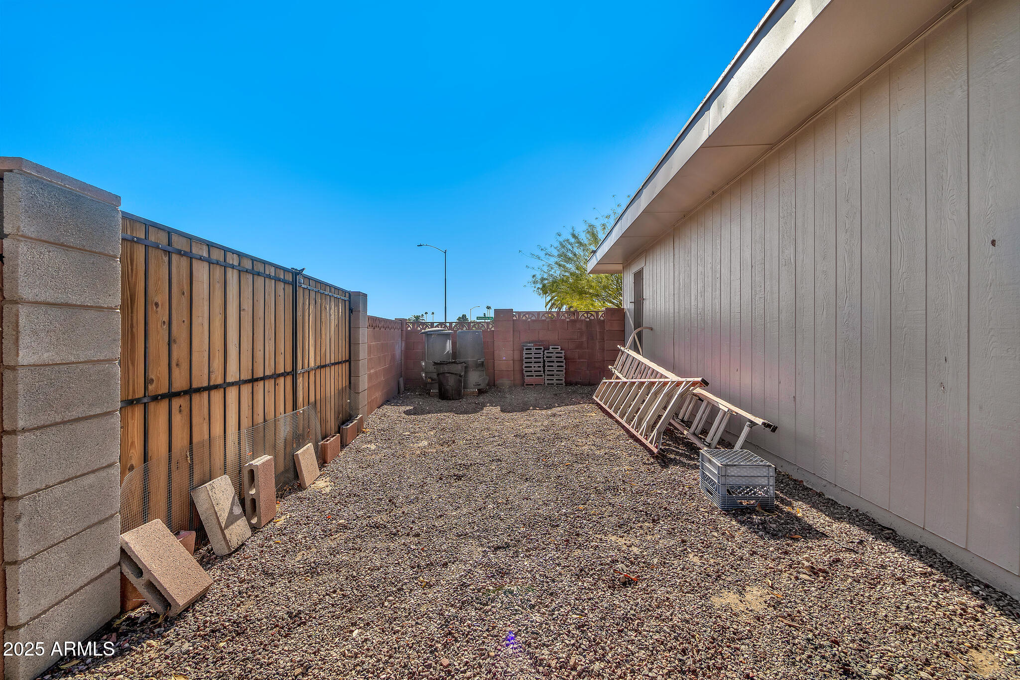 10702 W MANZANITA Drive