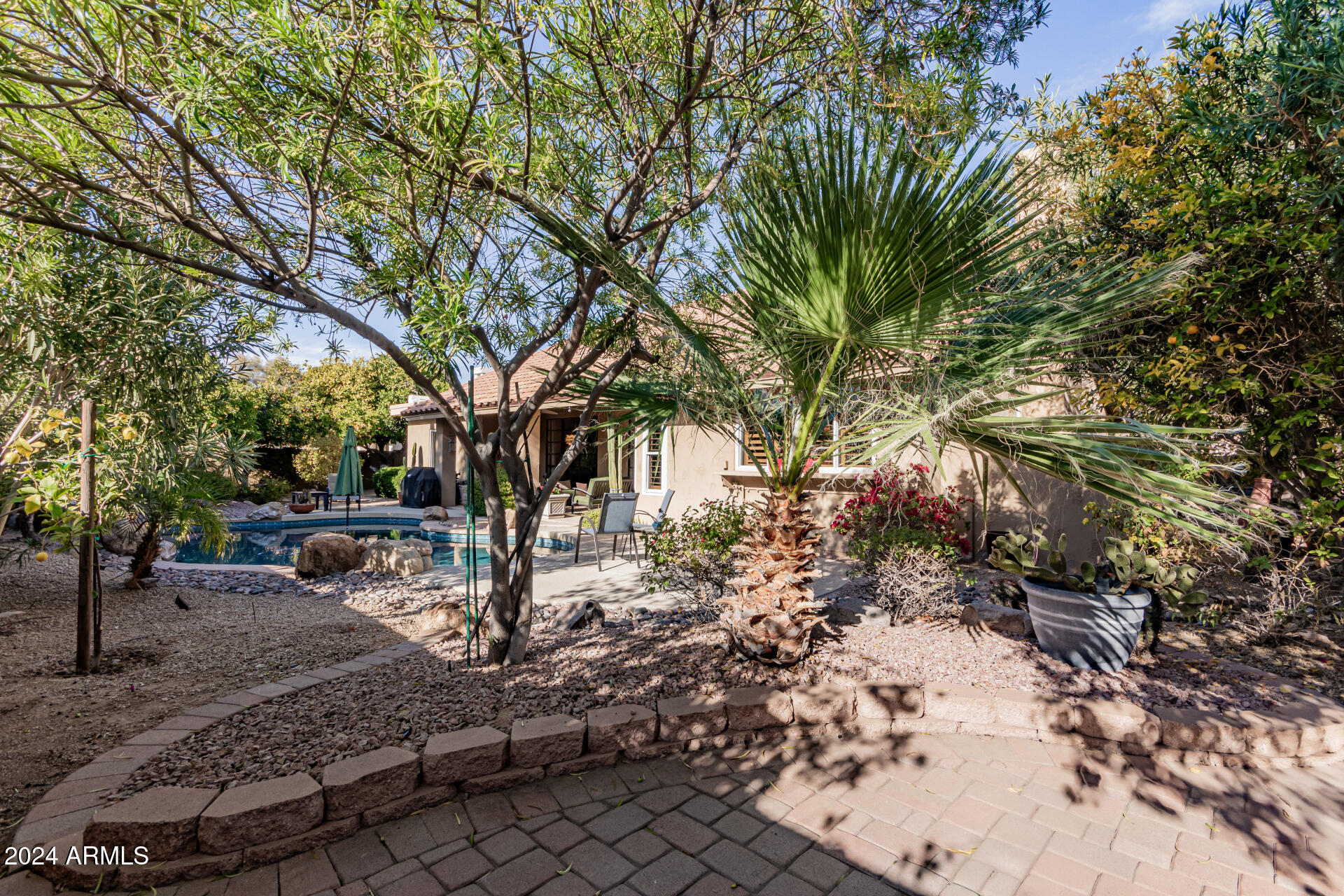 9725 E WINDROSE Drive