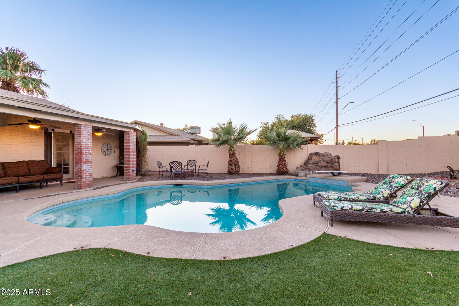 4440 E JUNIPER Avenue