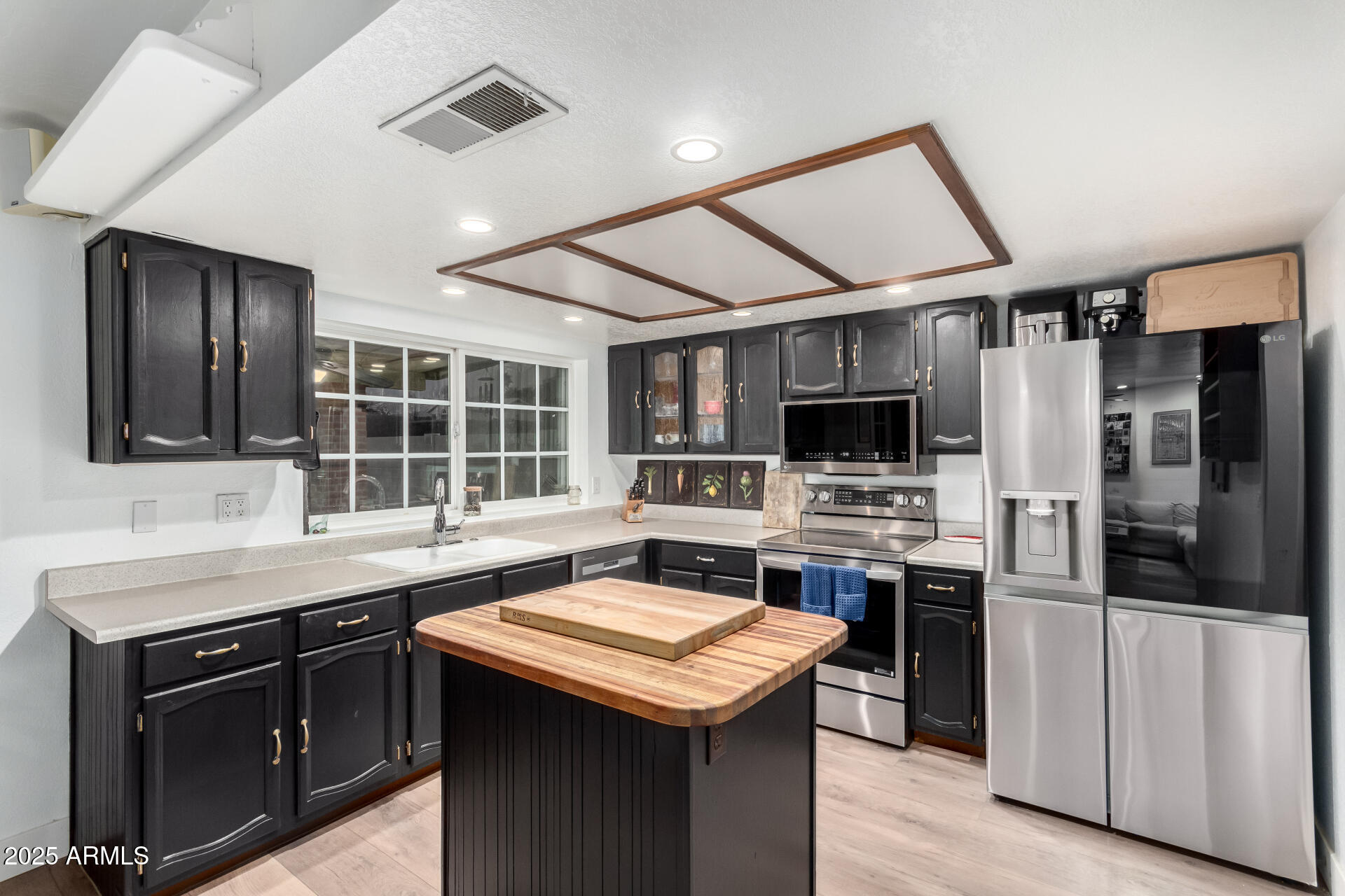 4440 E JUNIPER Avenue