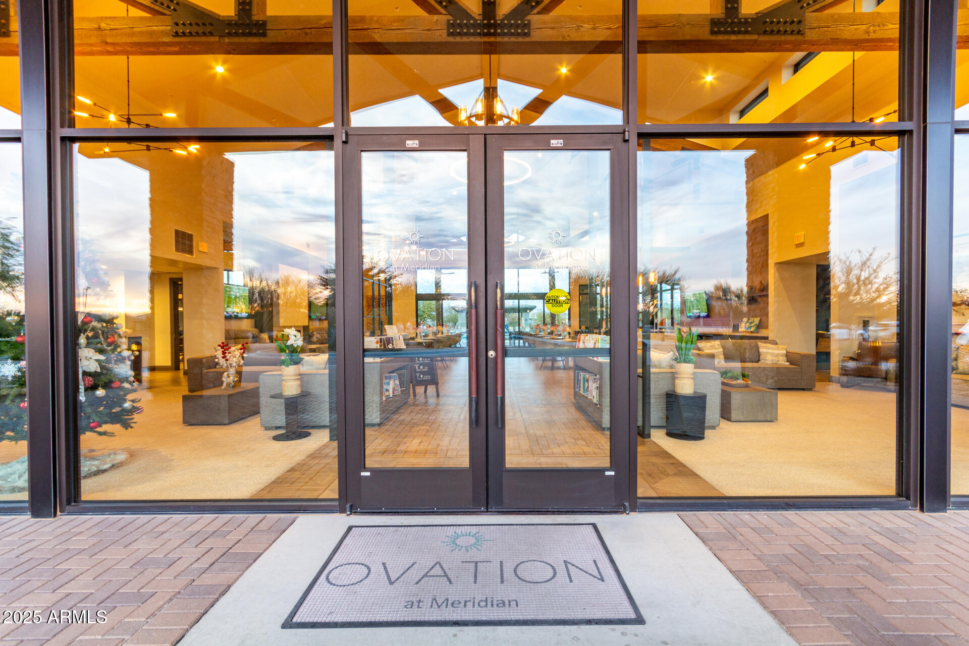 1312 W CALLE LUNA --