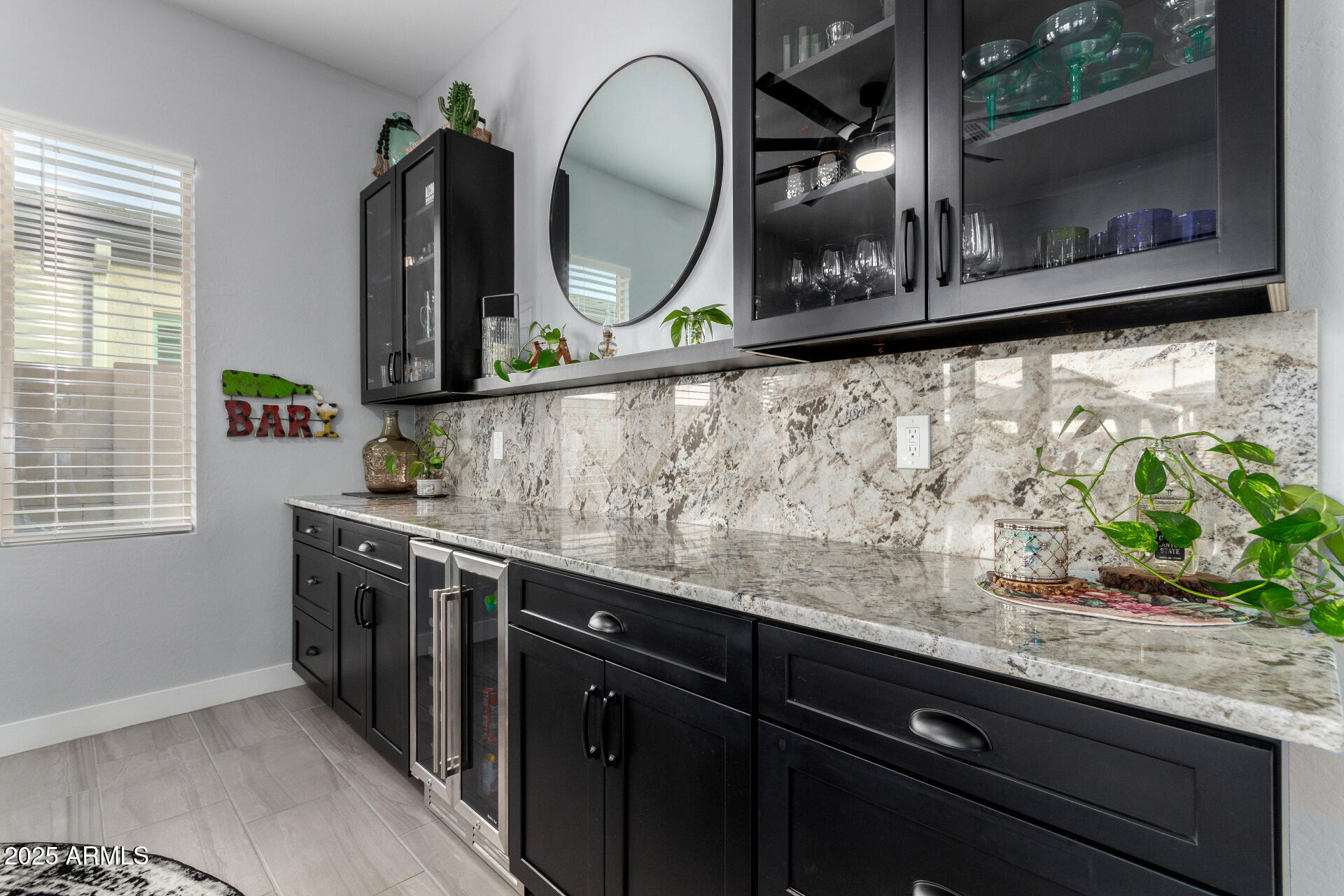 1312 W CALLE LUNA --