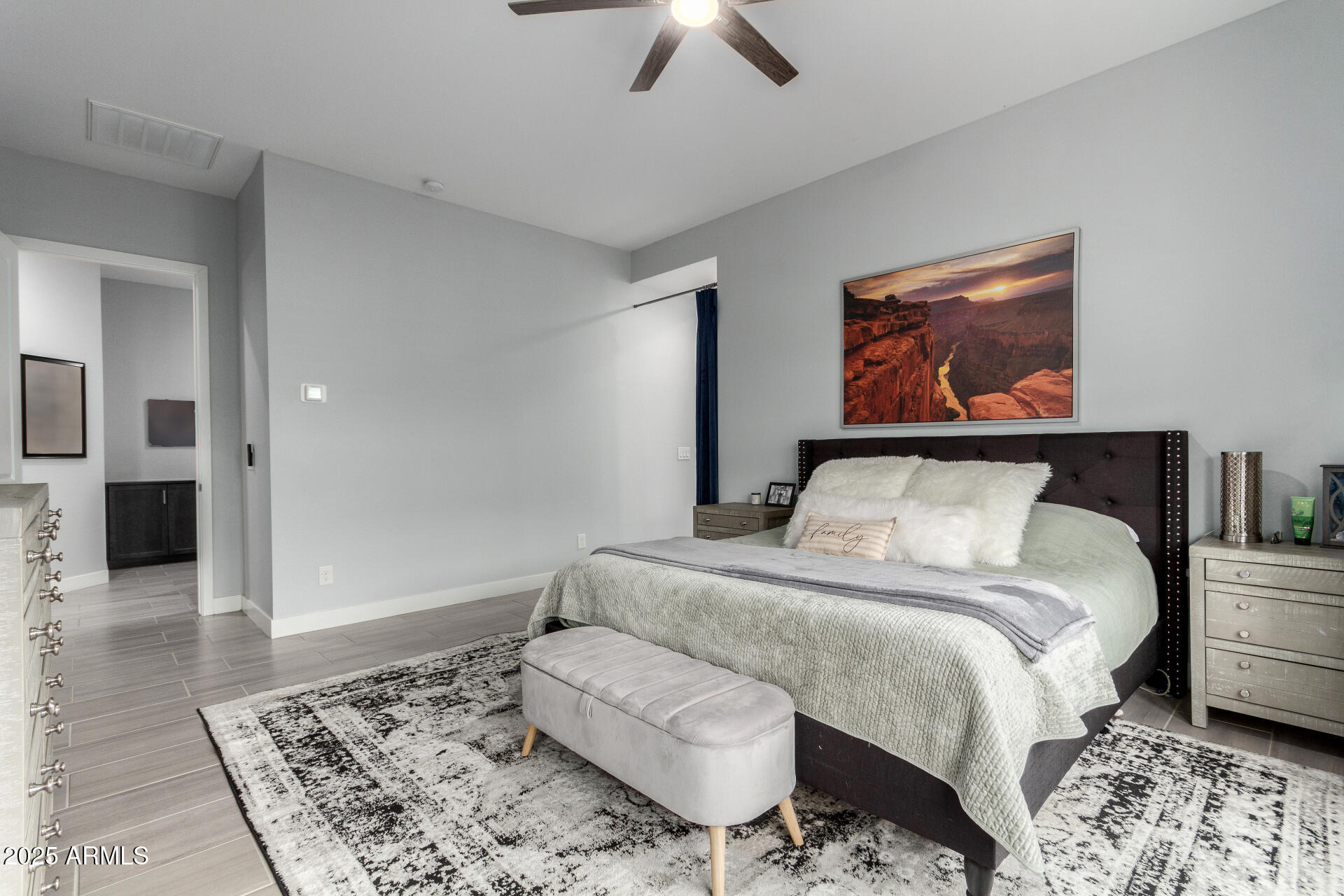 1312 W CALLE LUNA --