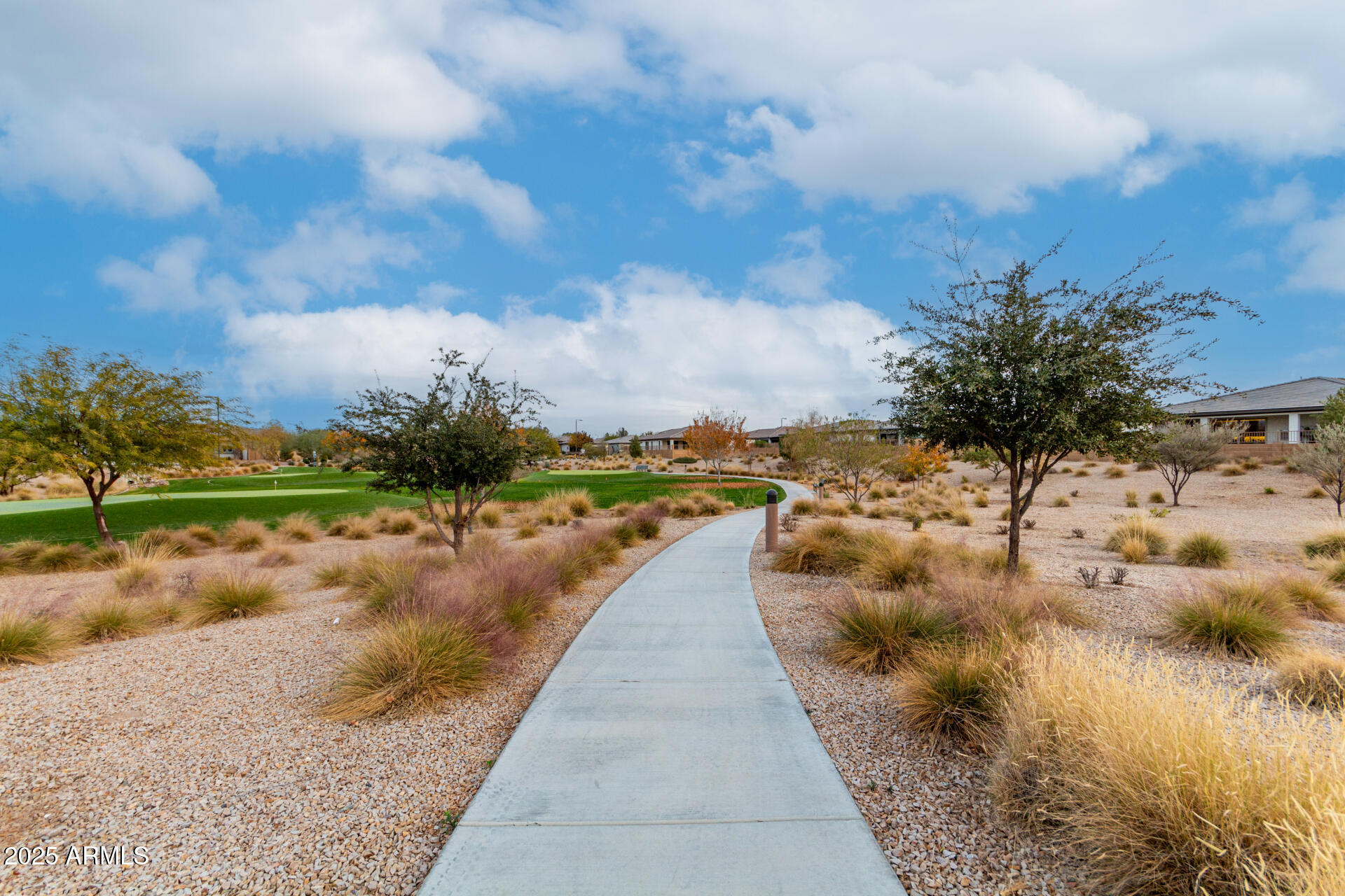 1312 W CALLE LUNA --