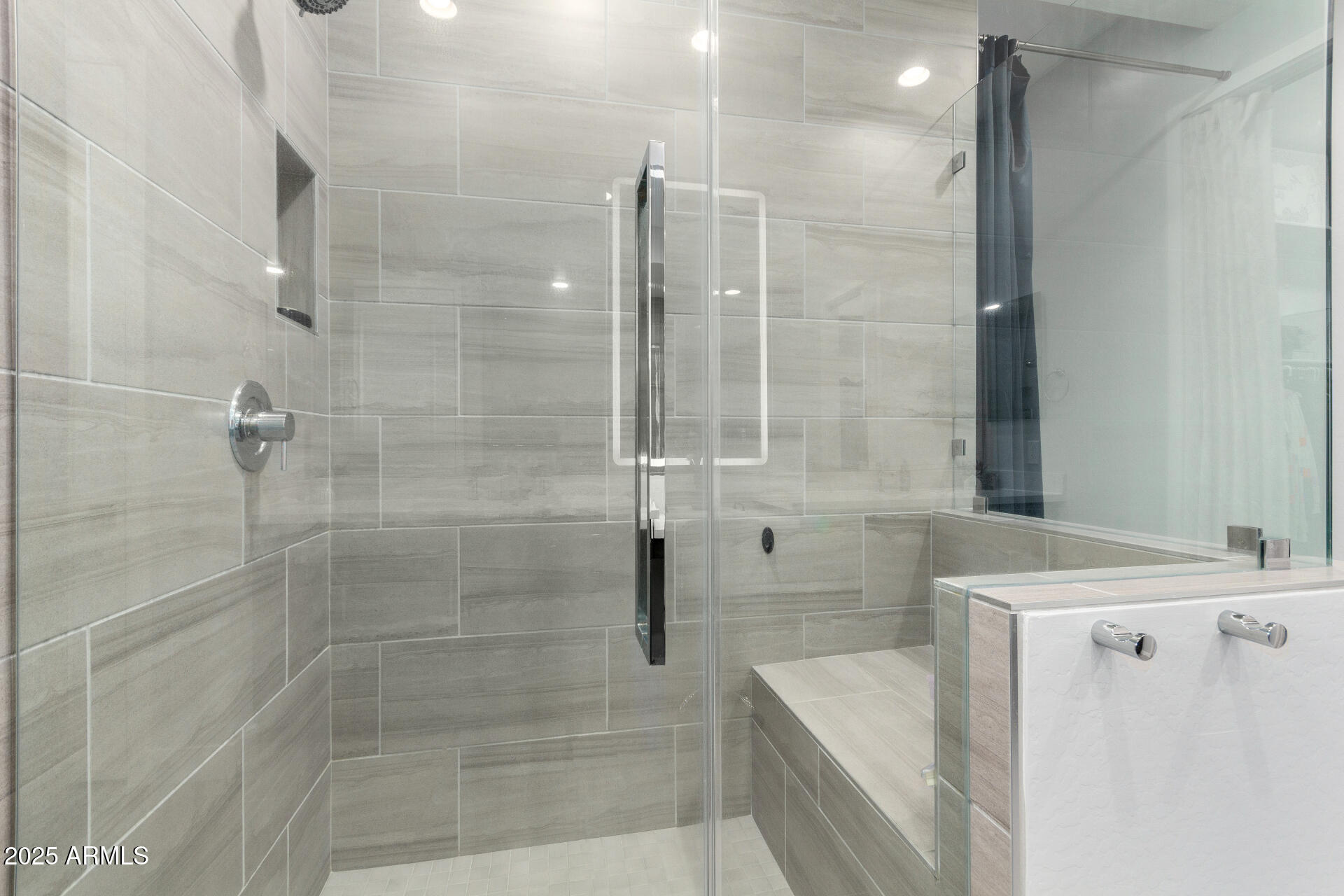 1312 W CALLE LUNA --