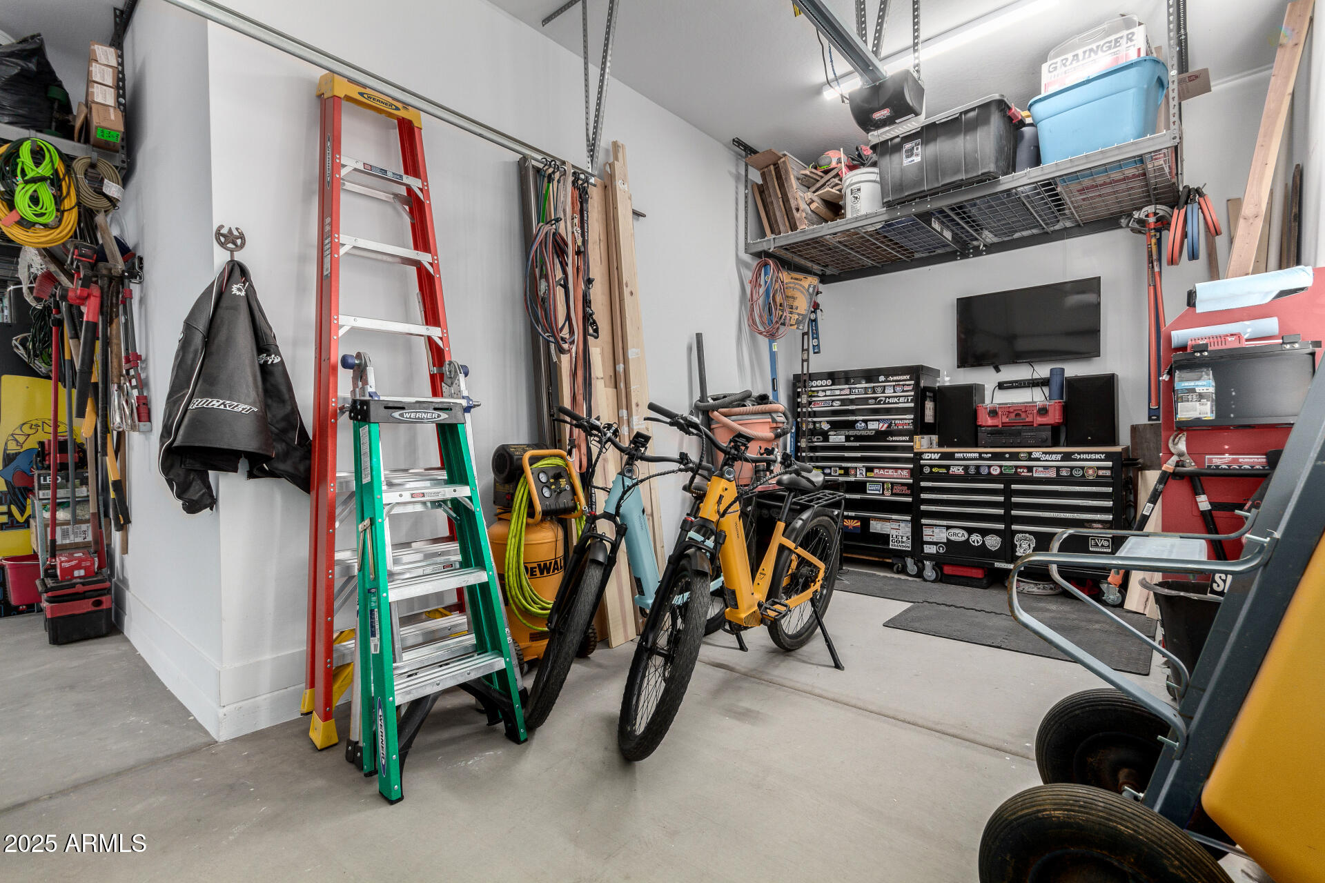 1312 W CALLE LUNA --