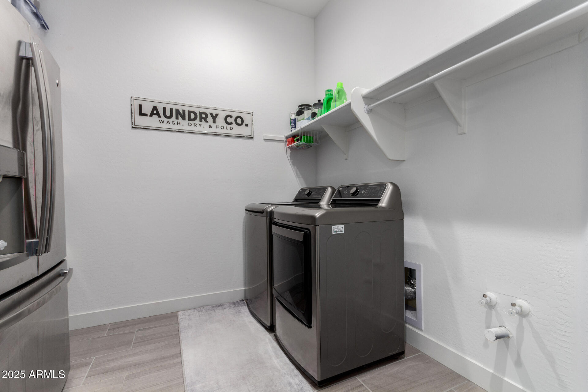 1312 W CALLE LUNA --