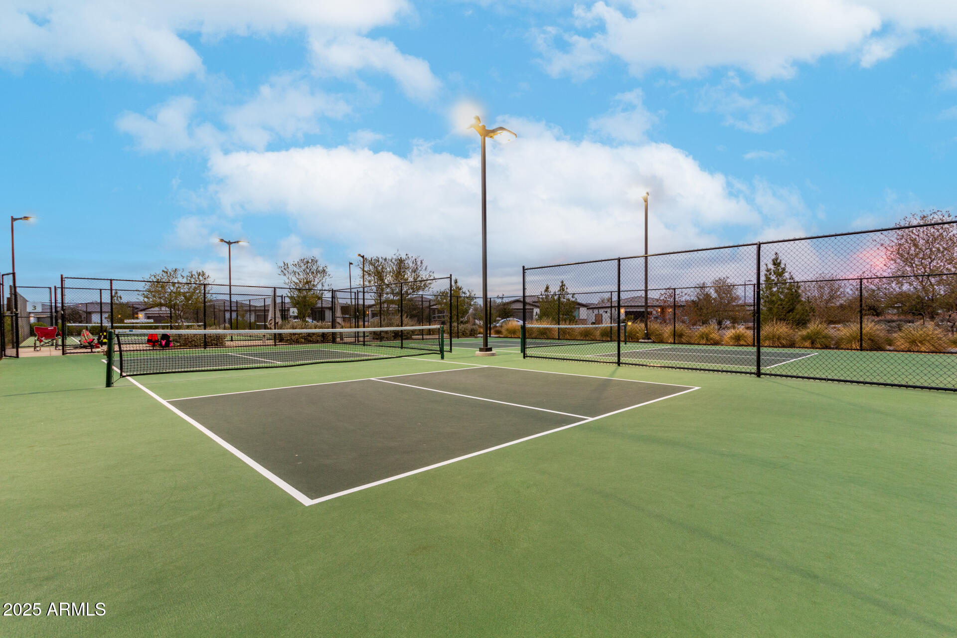 1312 W CALLE LUNA --