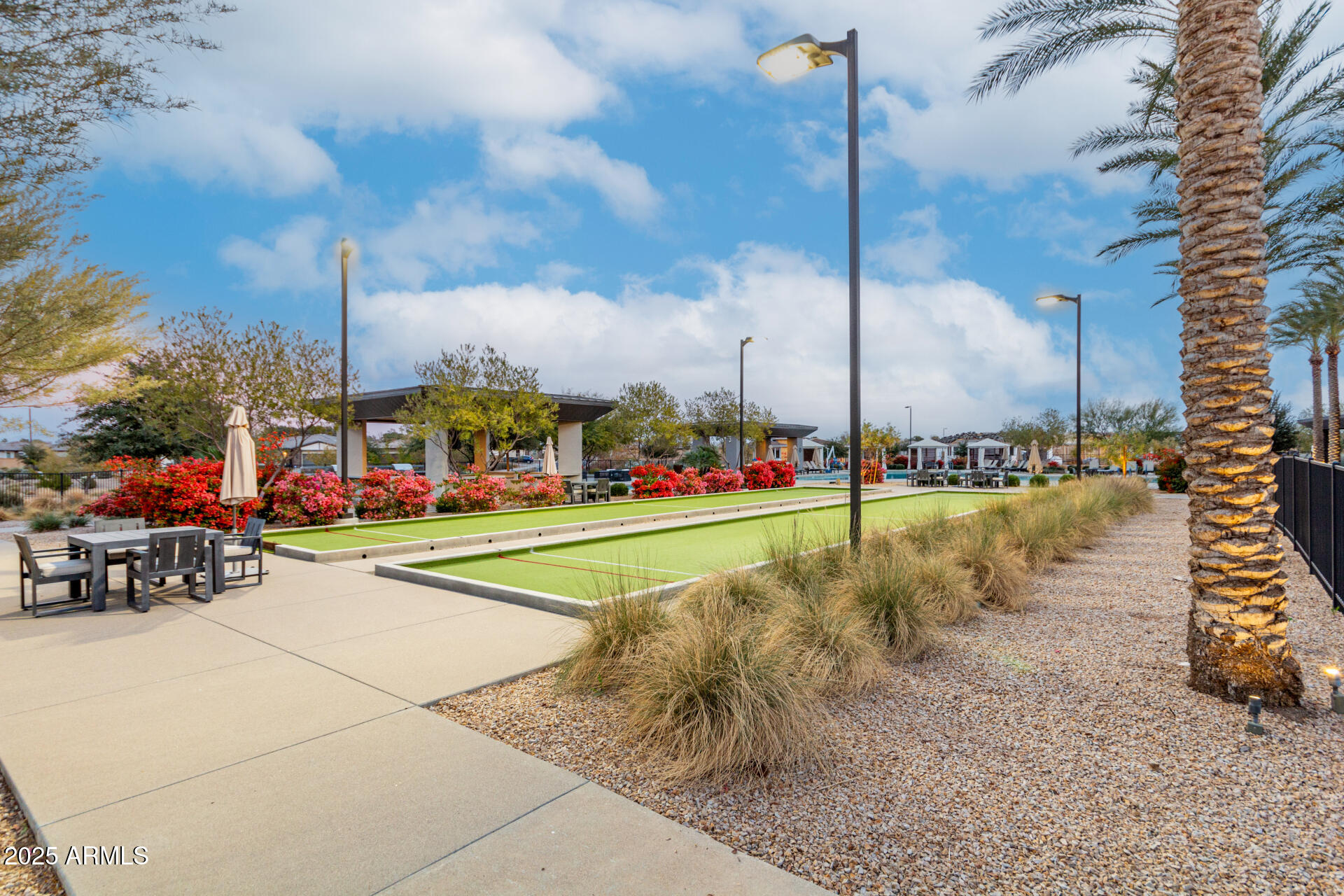 1312 W CALLE LUNA --