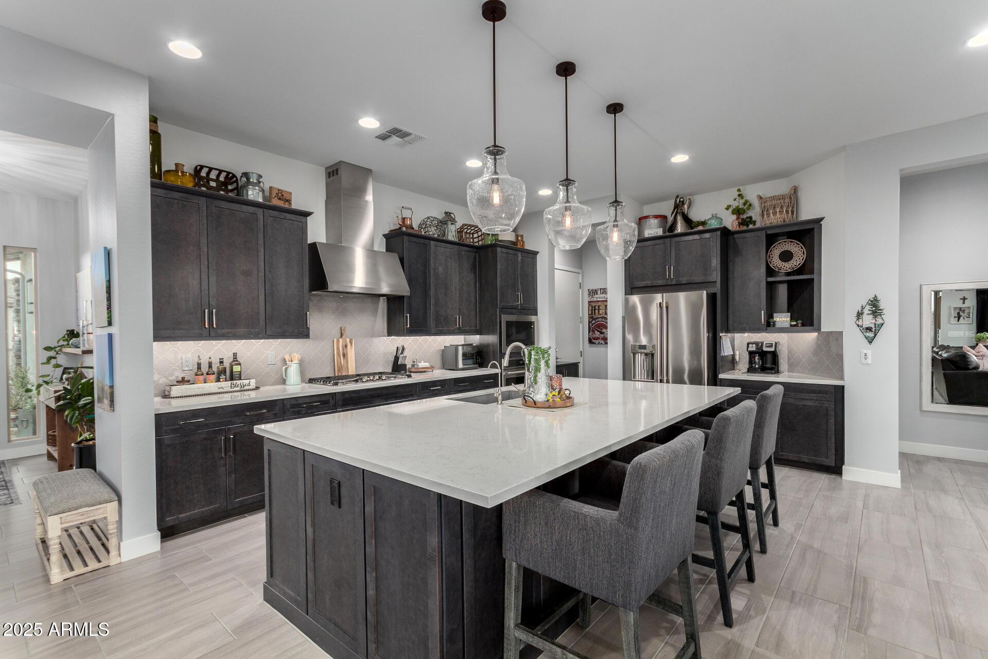 1312 W CALLE LUNA --