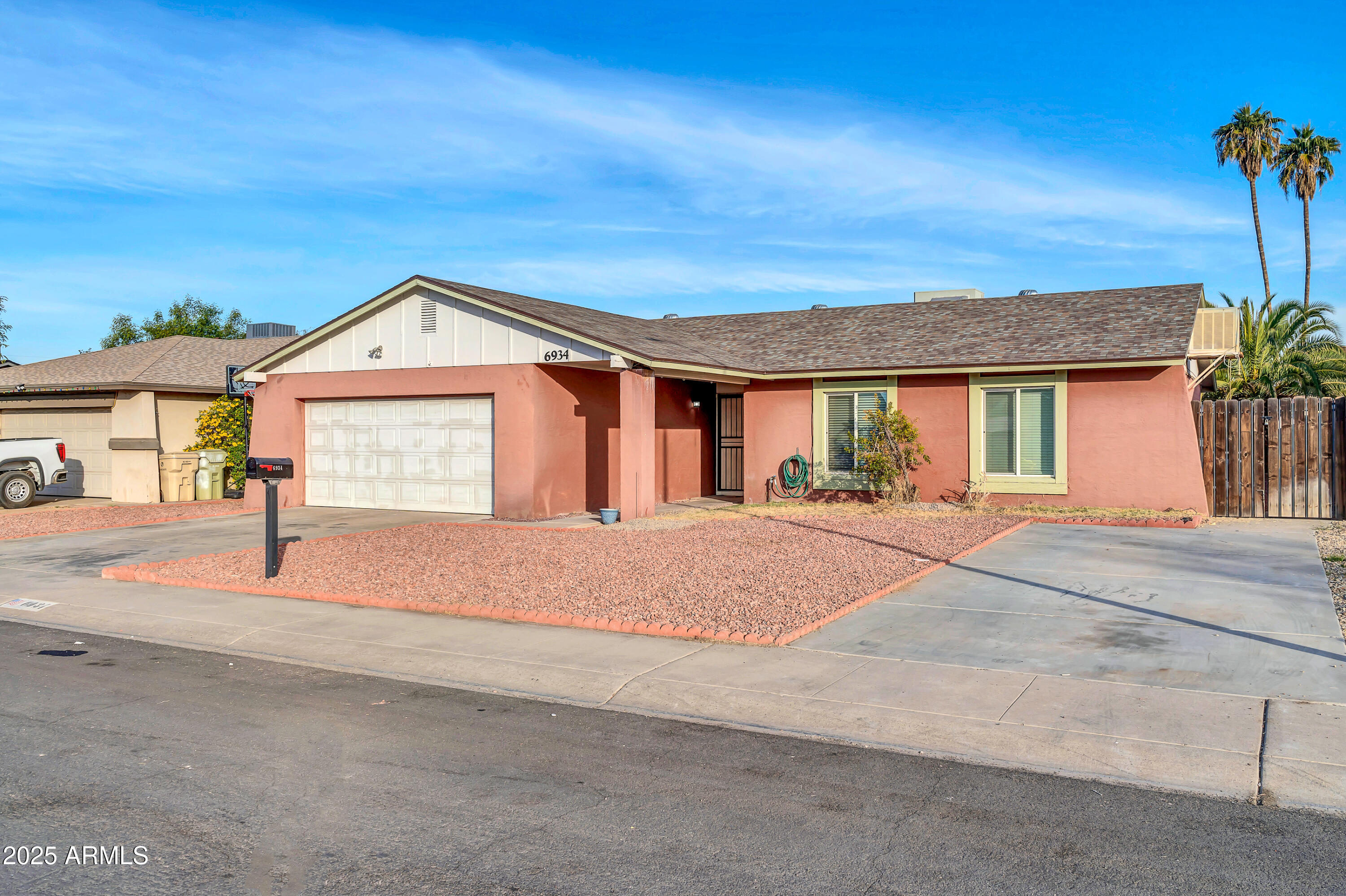 6934 W ORANGE Drive