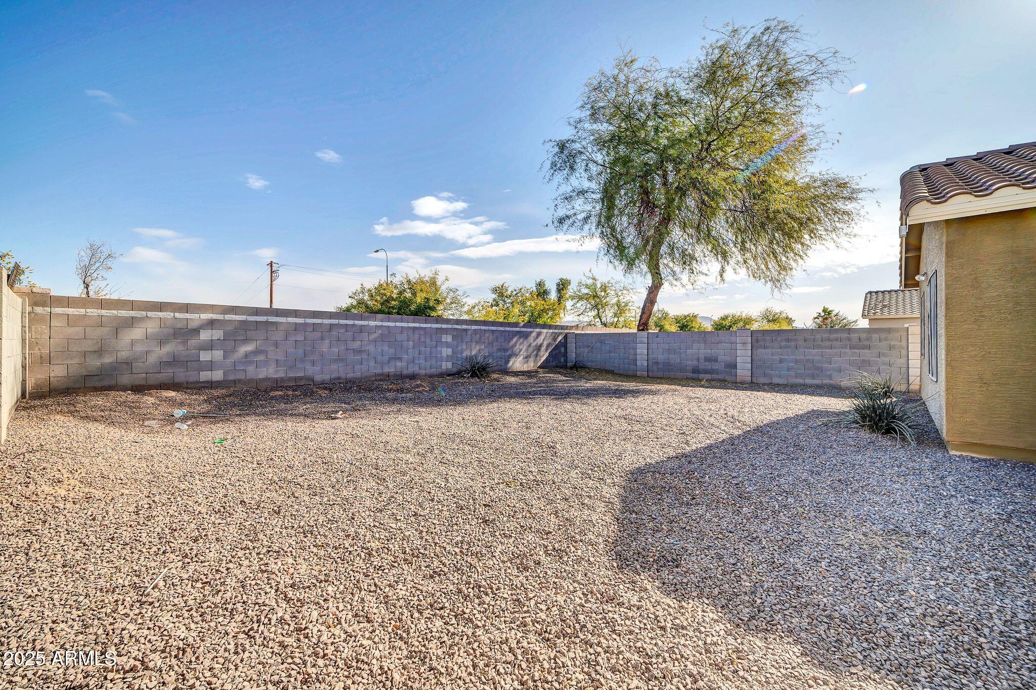 6013 S 43RD Drive