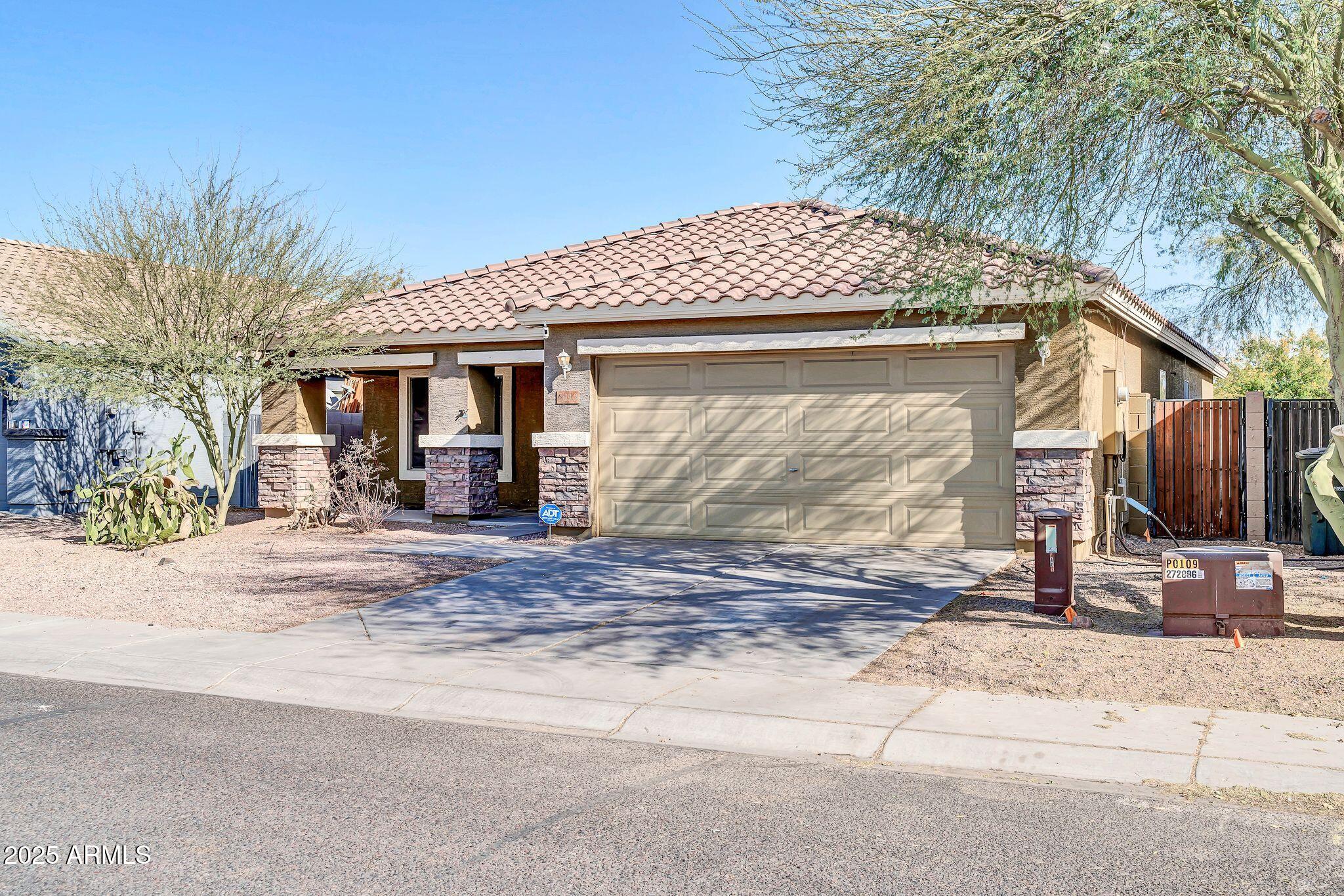 6013 S 43RD Drive
