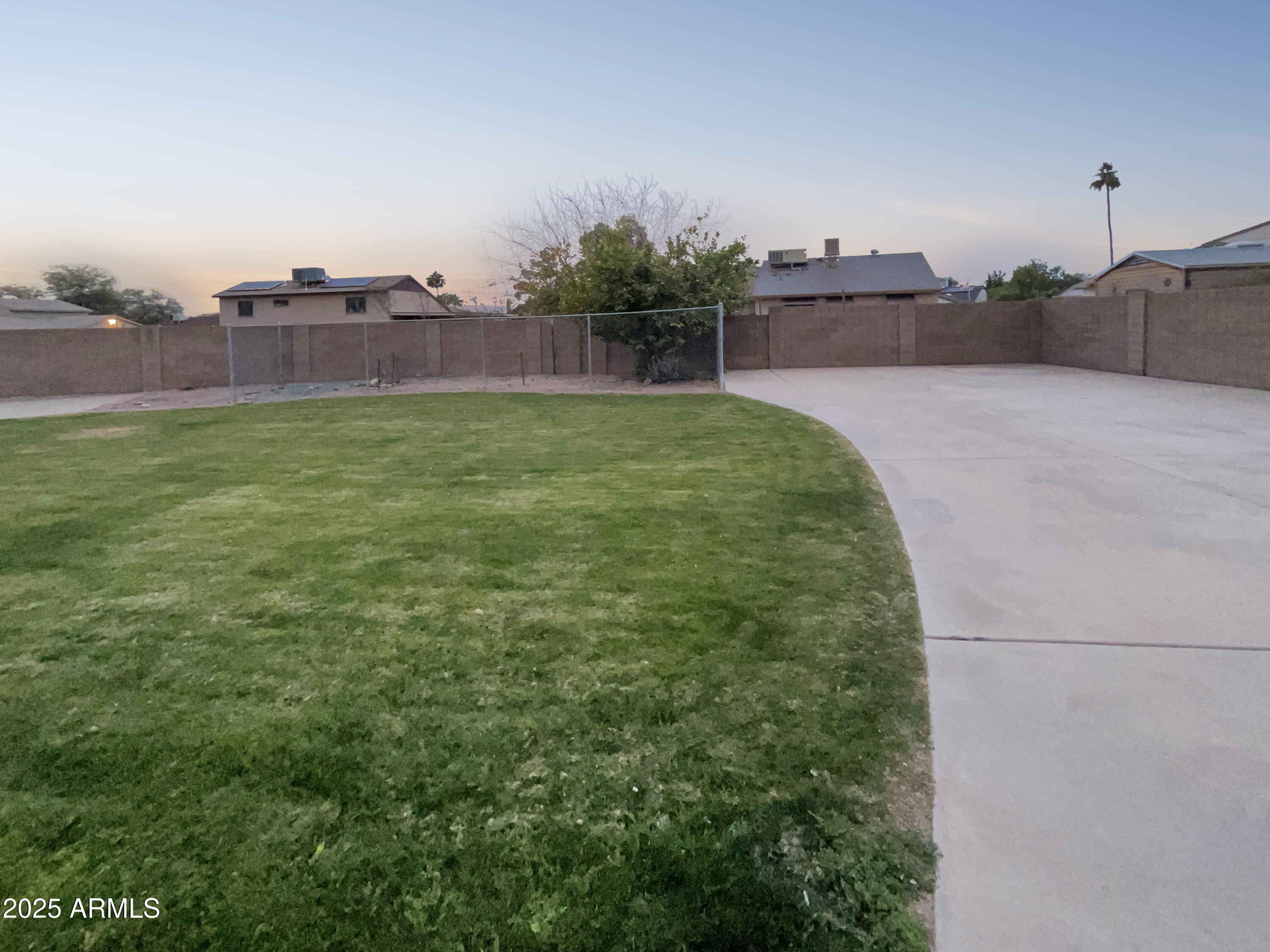 19002 N 47TH Drive