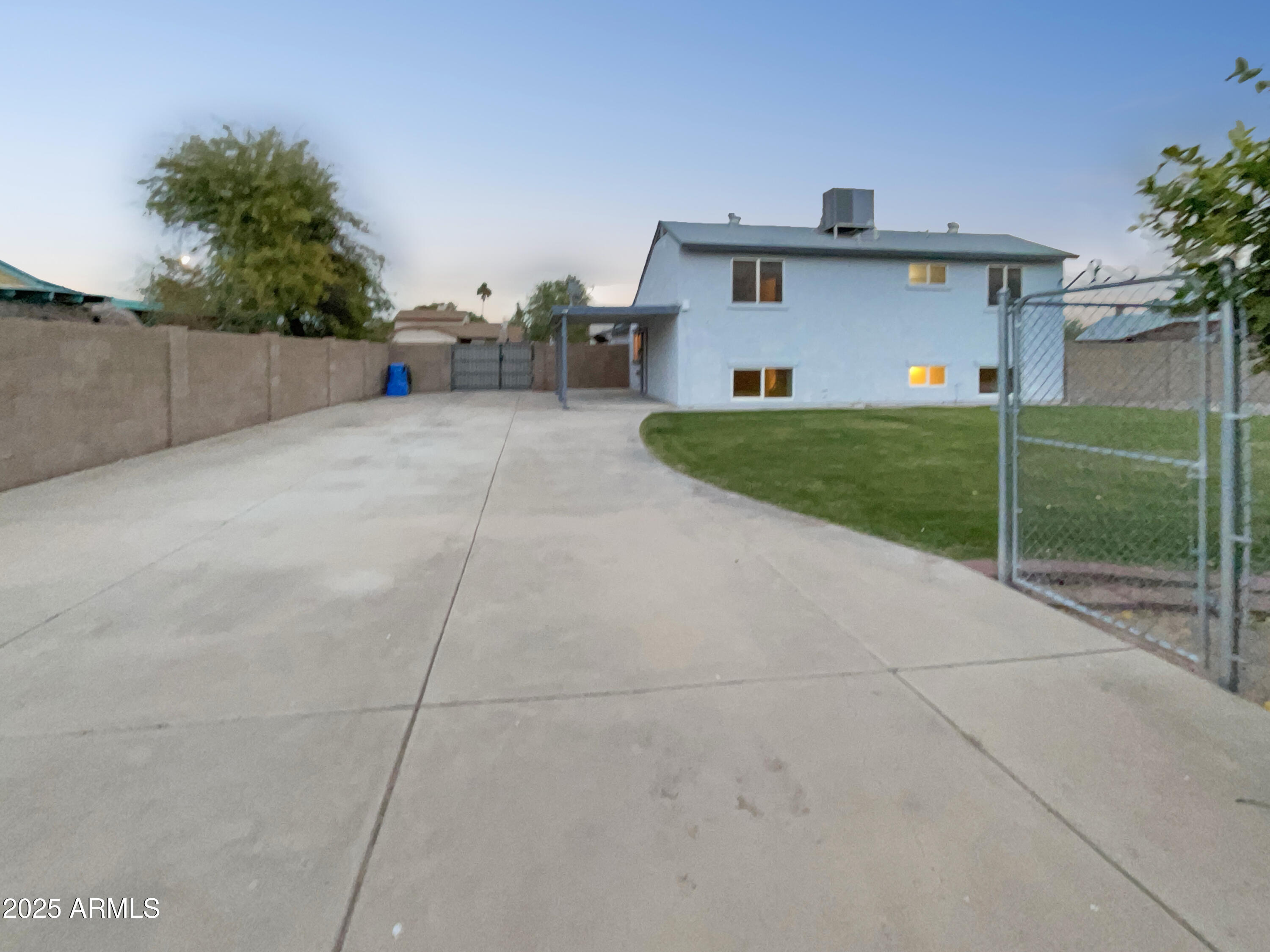 19002 N 47TH Drive