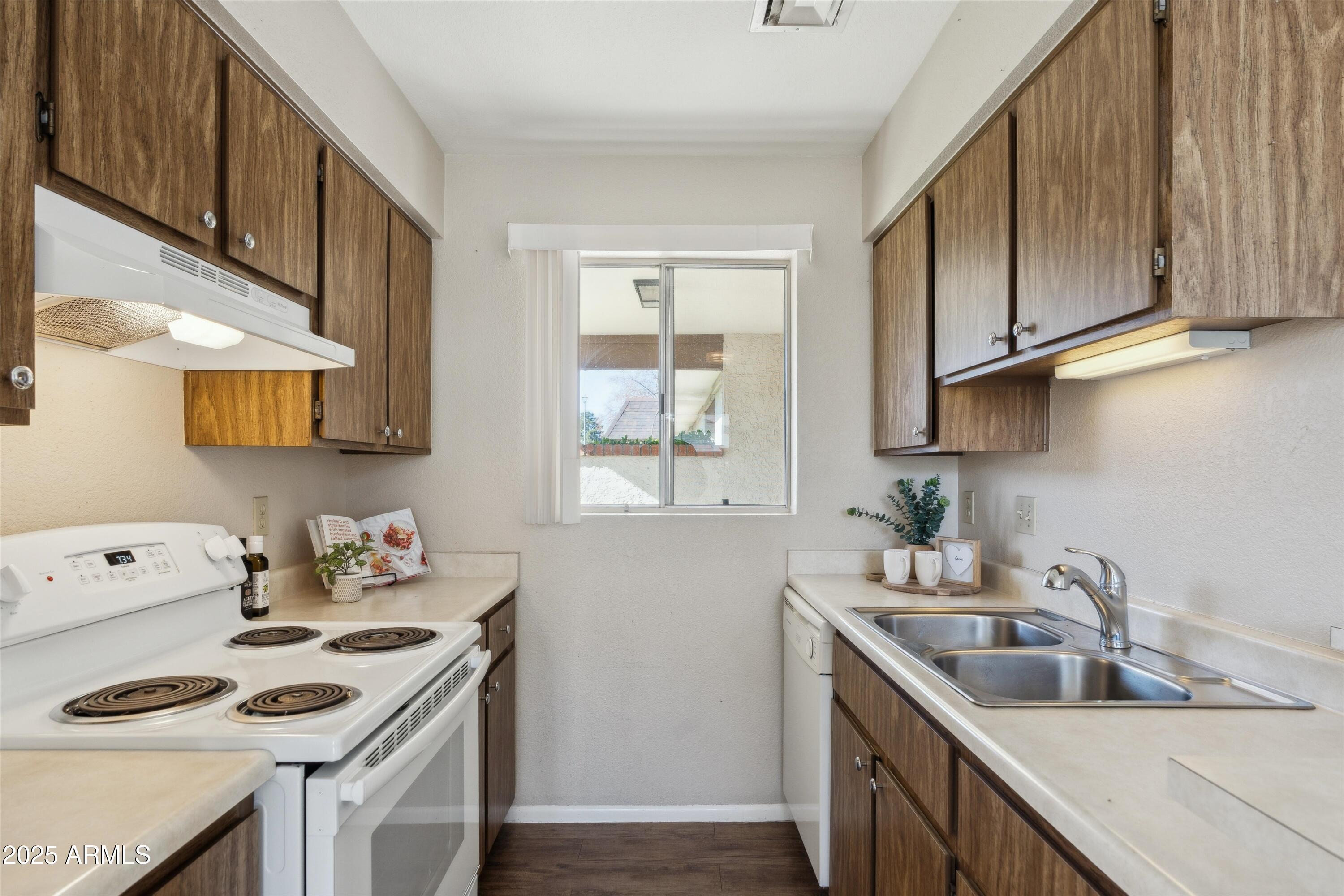 8131 N 107TH Avenue # 81