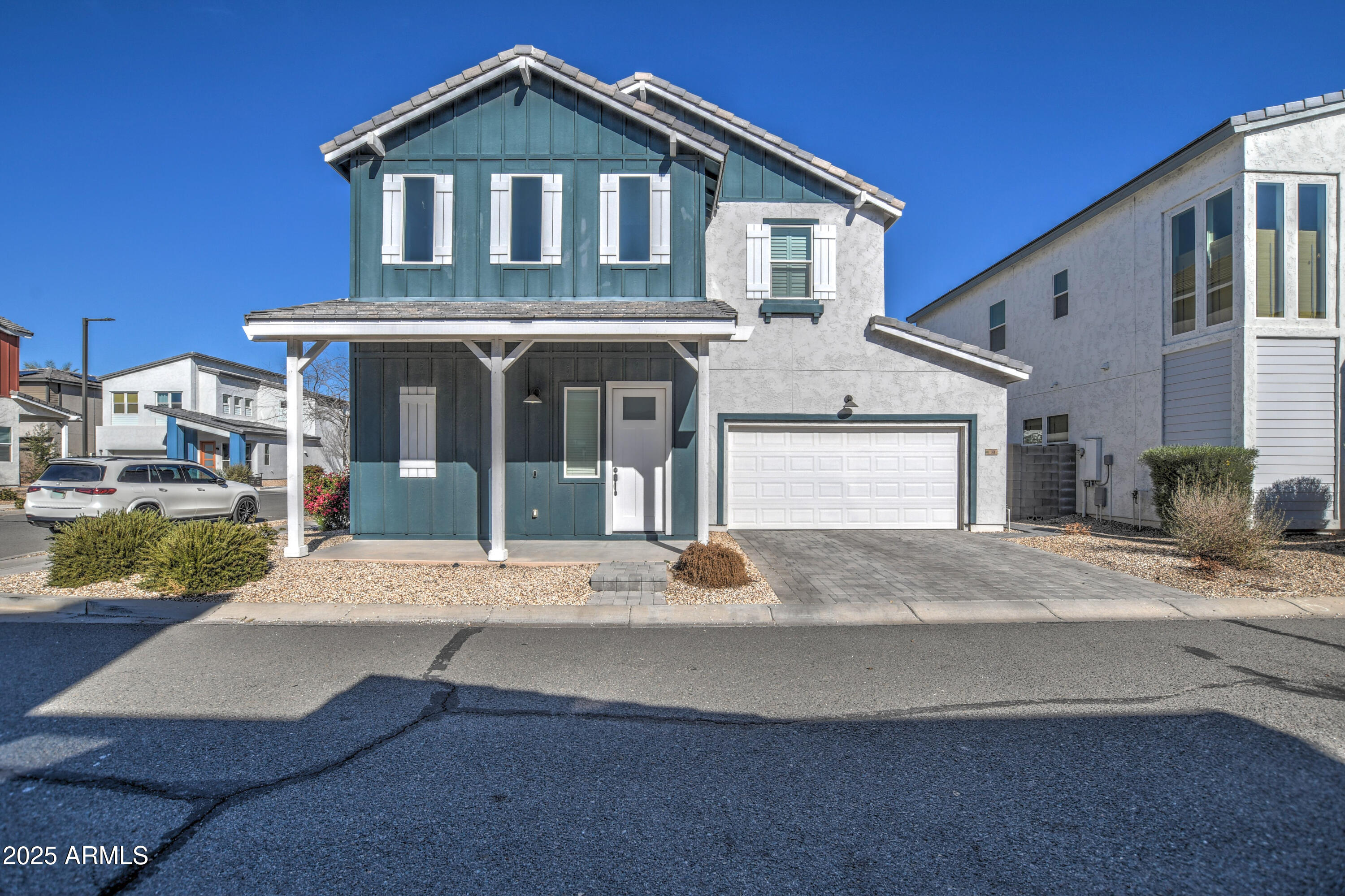 371 N 157th Lane