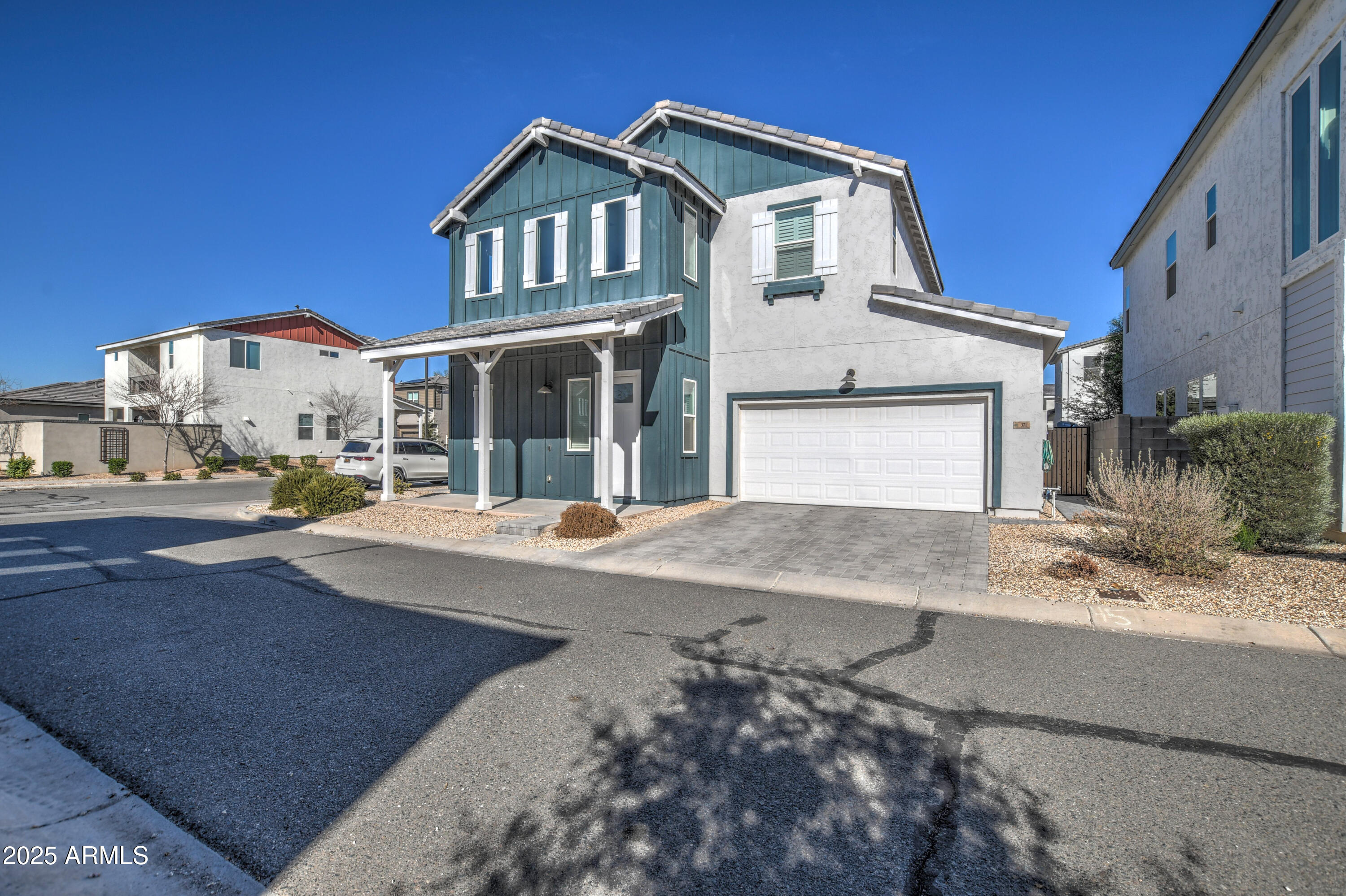 371 N 157th Lane