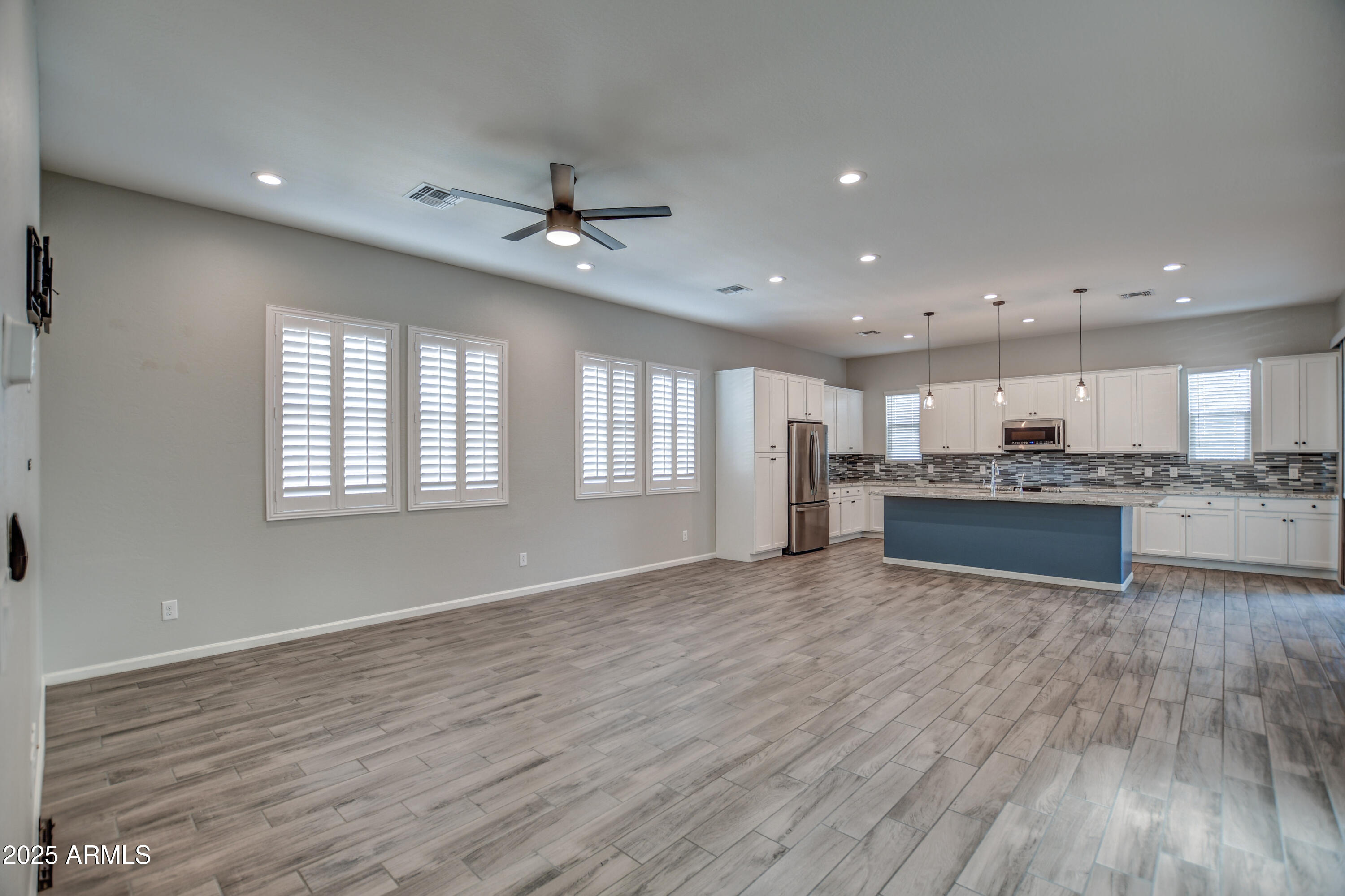 371 N 157th Lane