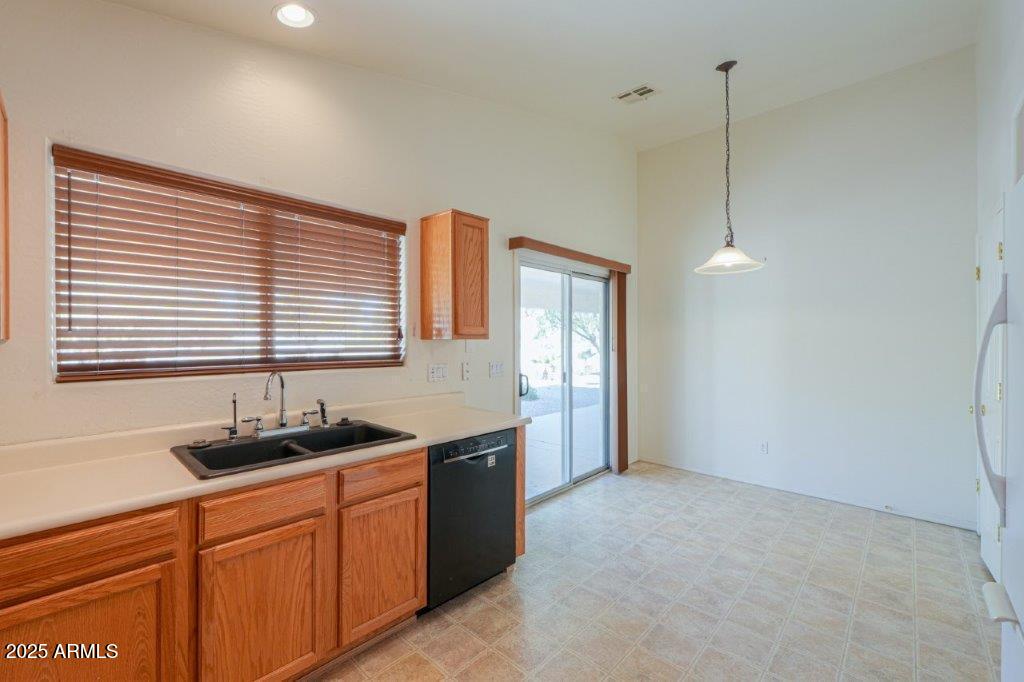 2490 E FIESTA Drive