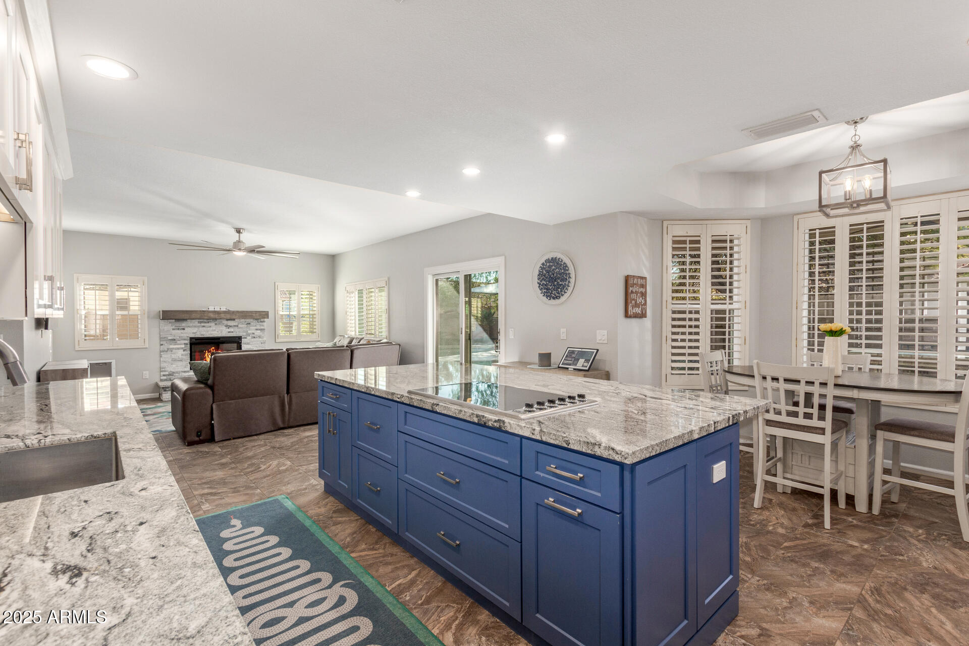 4263 W JASPER Drive