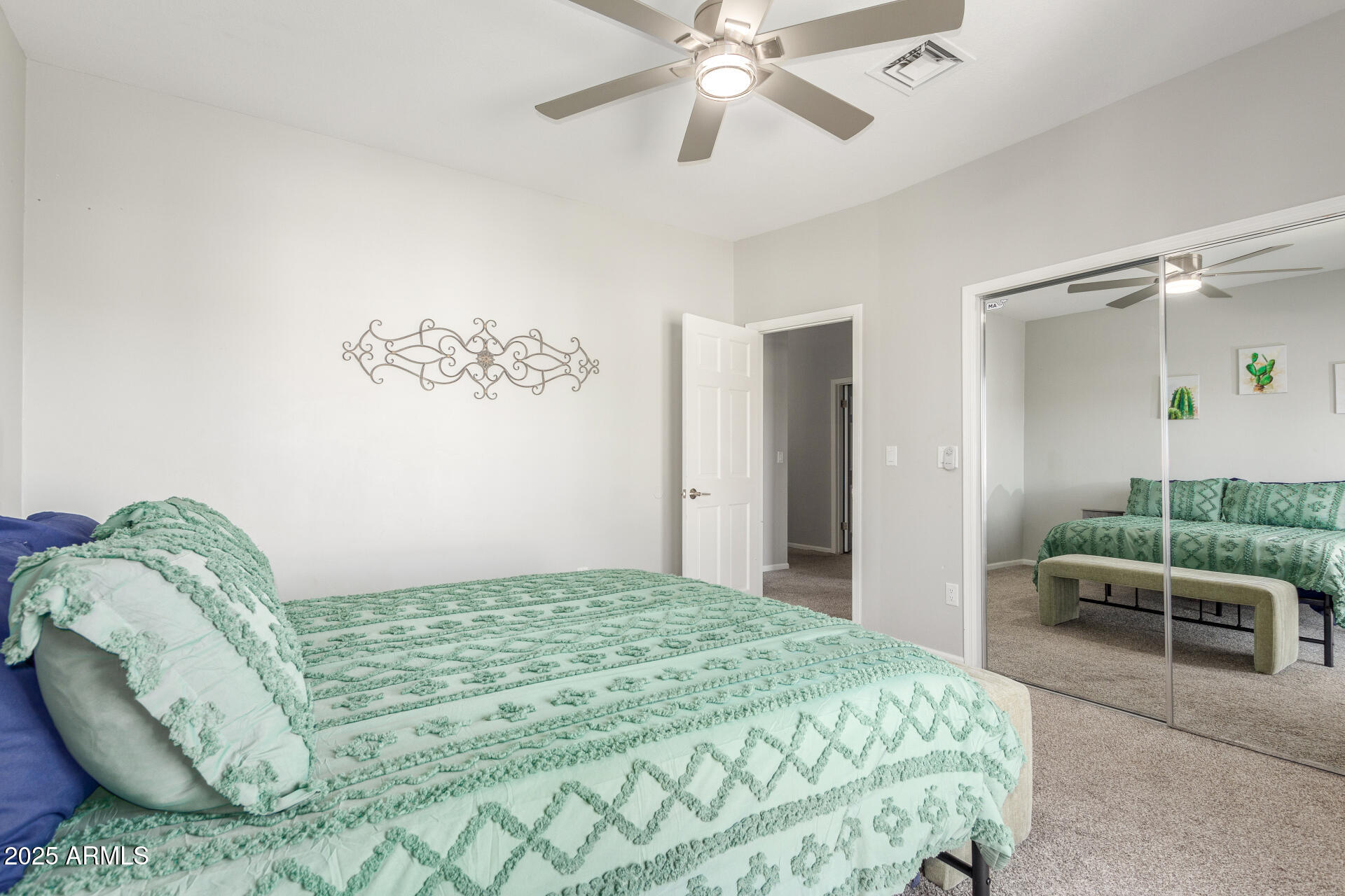 4263 W JASPER Drive