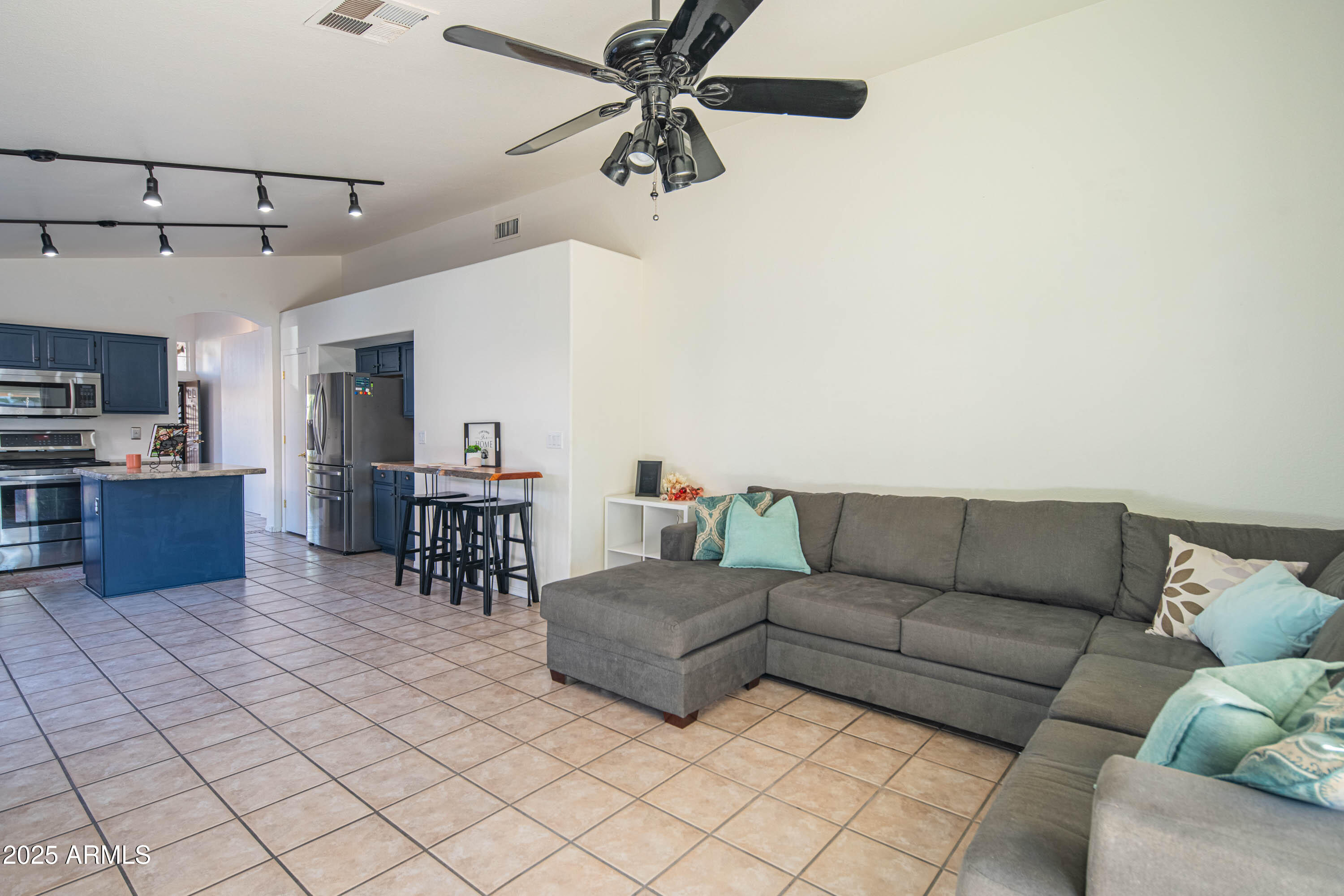 17422 N 1ST Drive