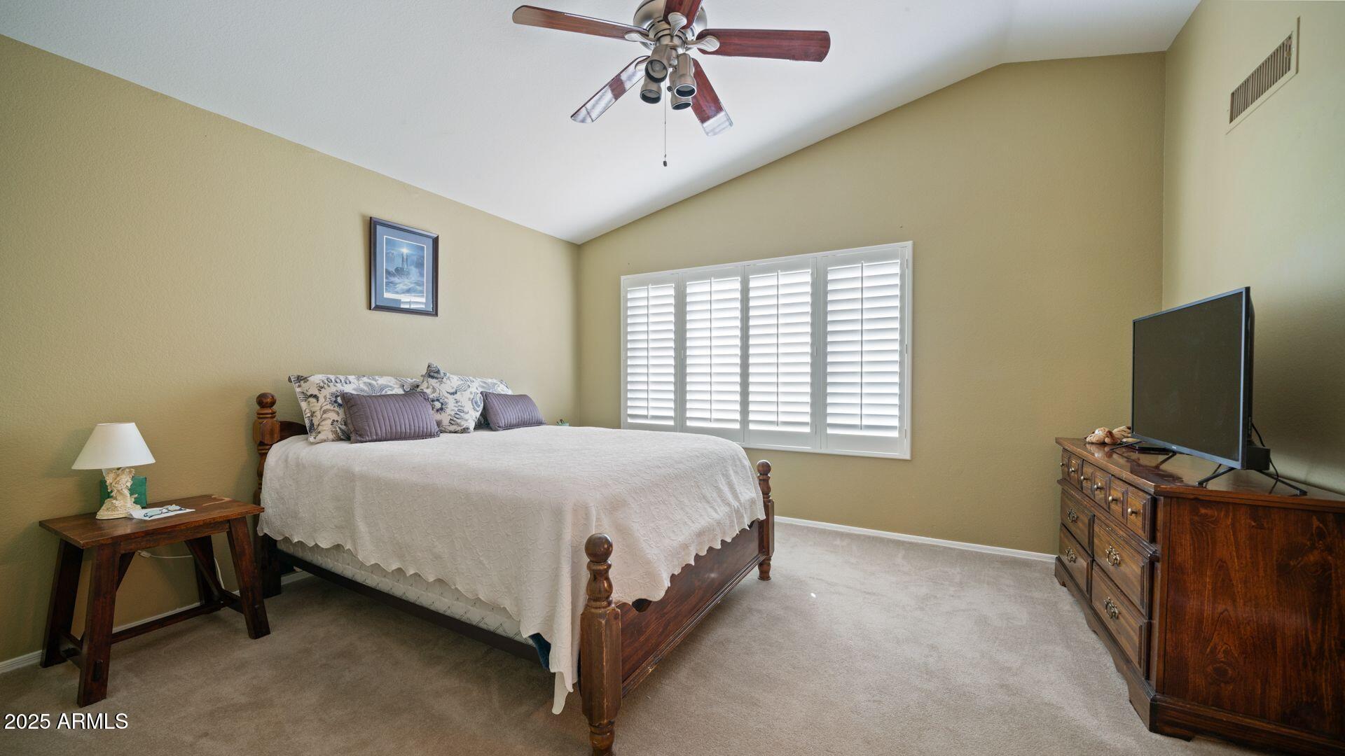 3935 E ROCKWOOD Drive