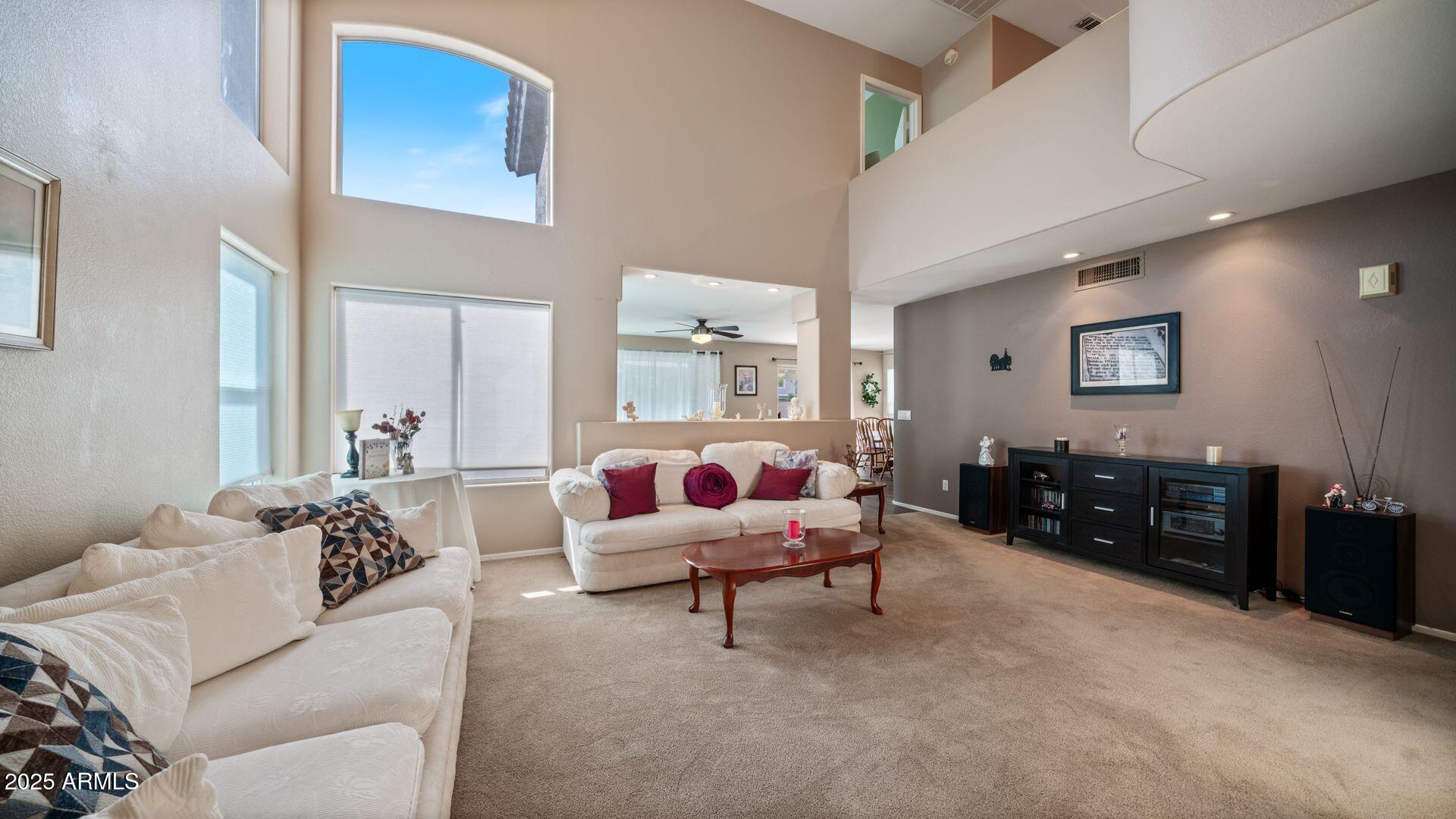 3935 E ROCKWOOD Drive