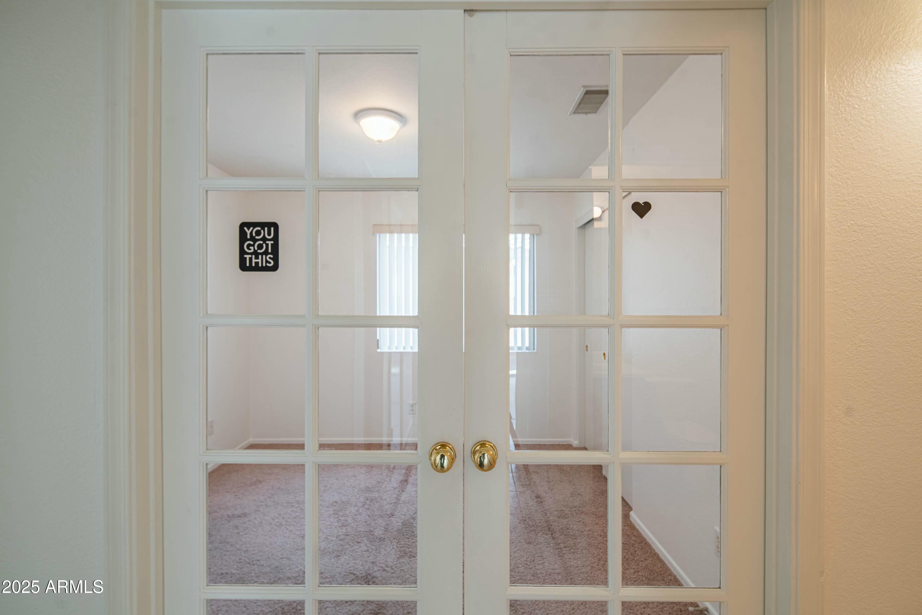 15909 W ELM Street