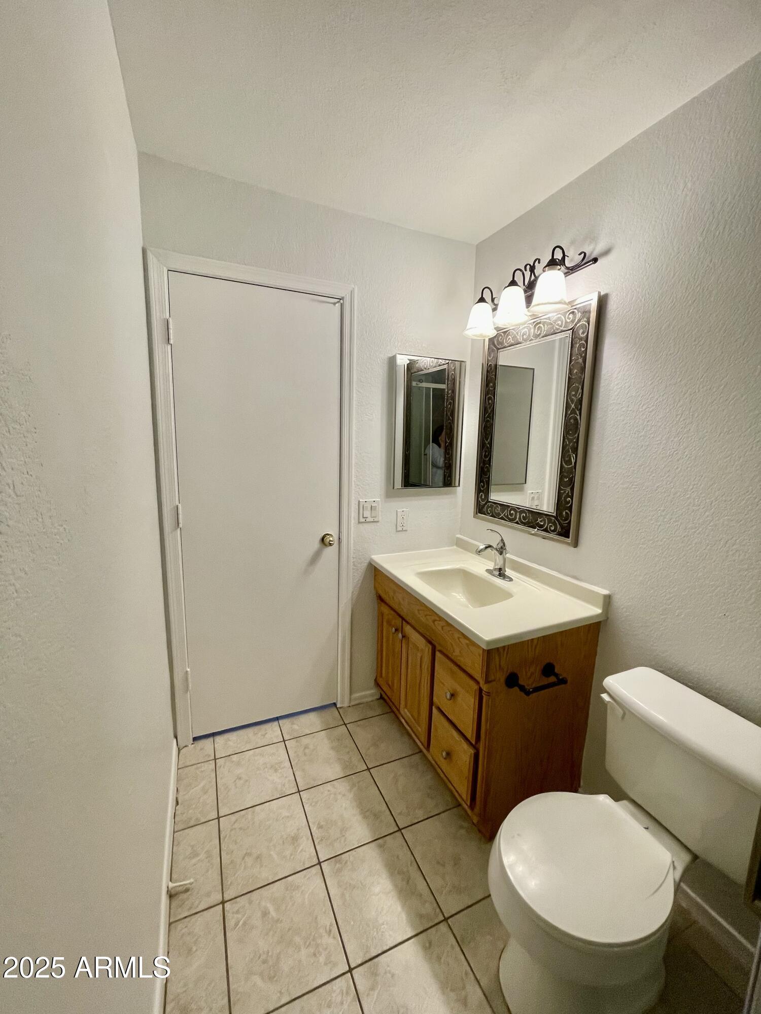 2202 E WESCOTT Drive