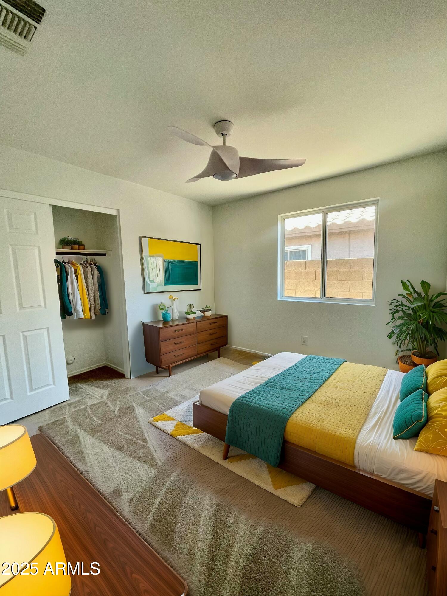 2202 E WESCOTT Drive