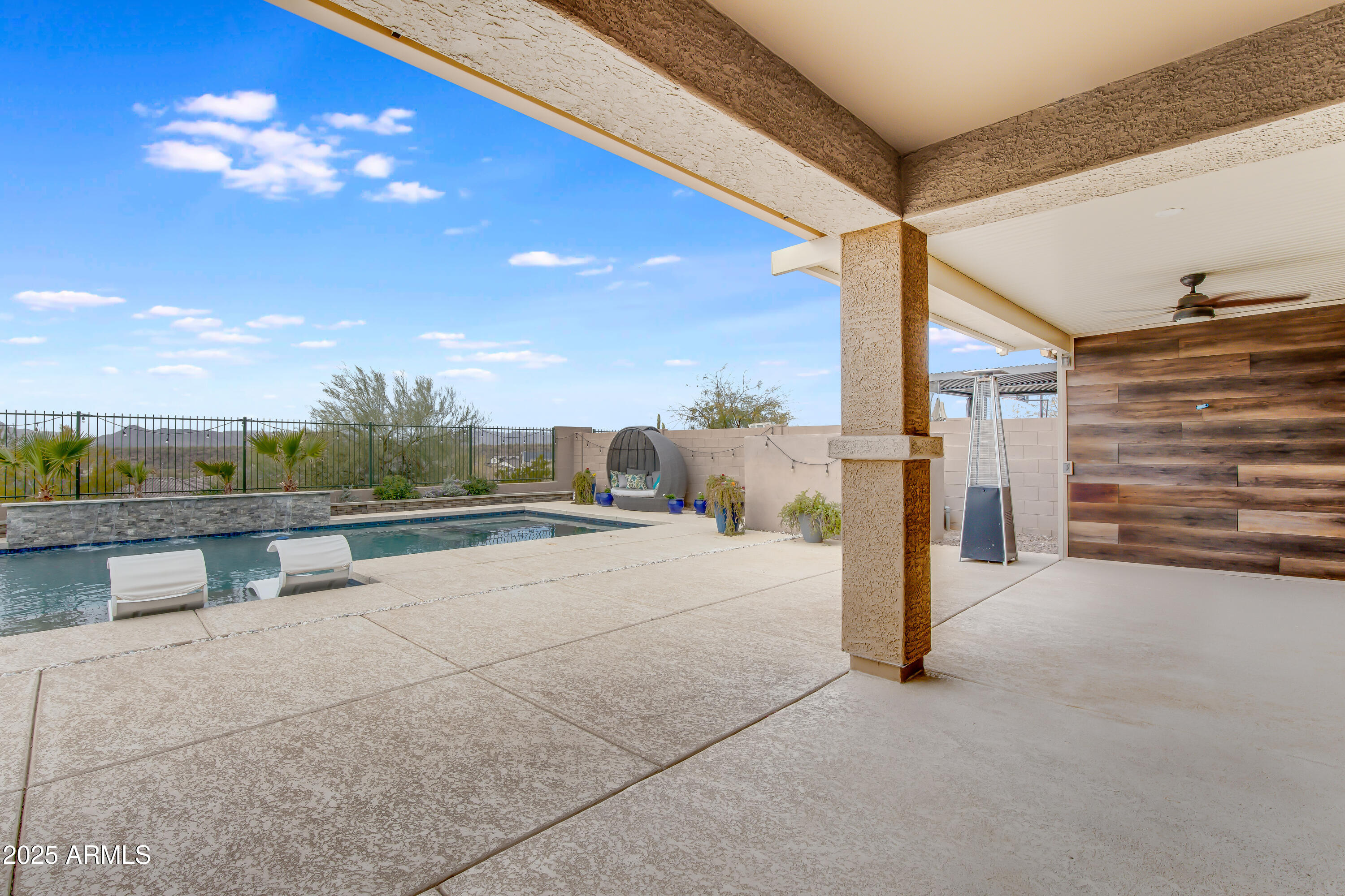 44512 N SONORAN ARROYO Lane