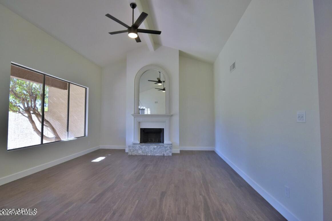 5529 E PARADISE Drive