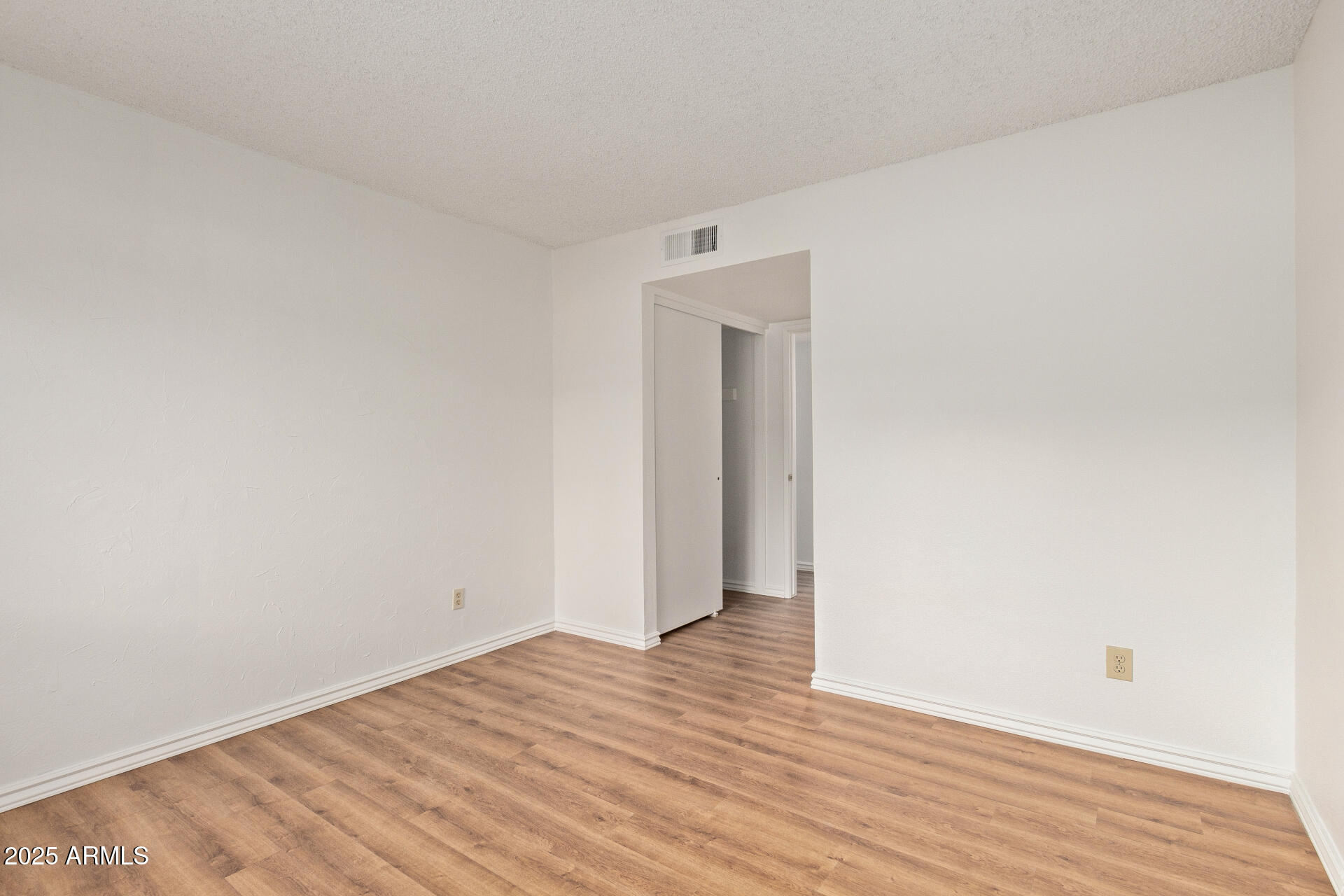 520 W COLGATE Drive