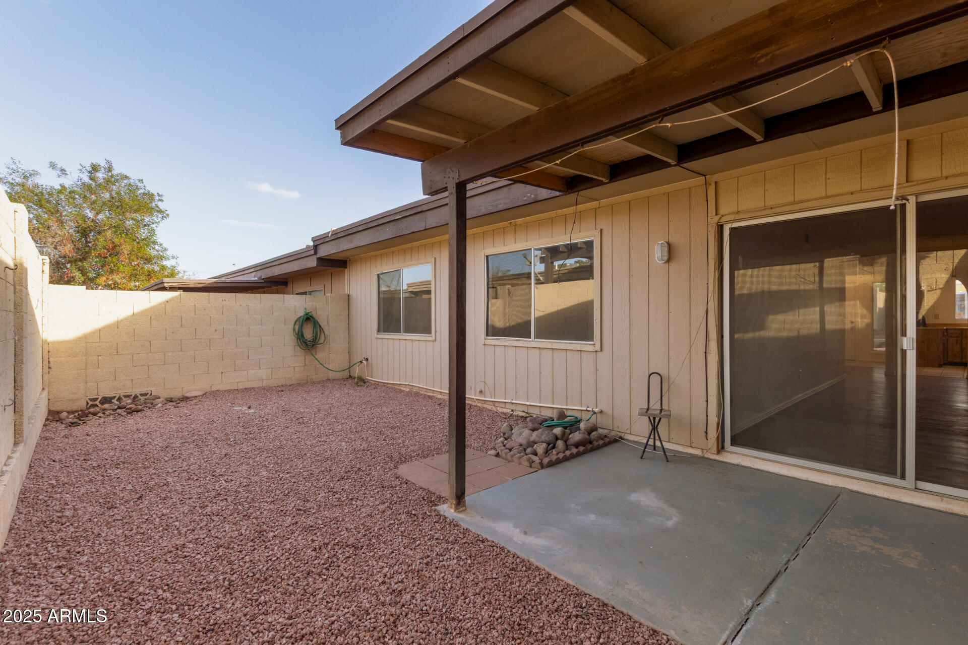 520 W COLGATE Drive