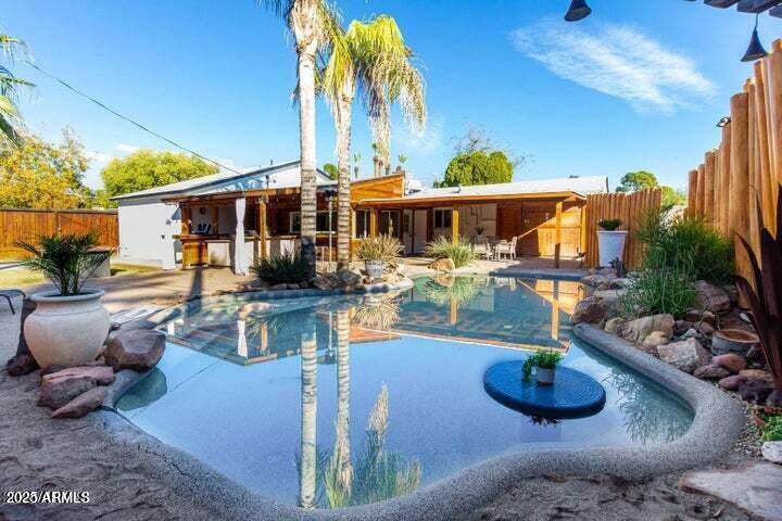 3016 N 47TH Street
