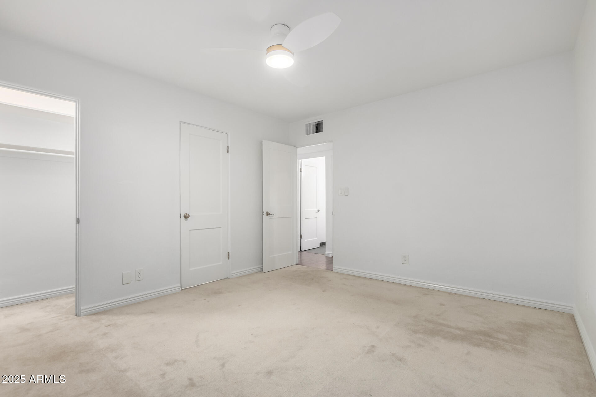 909 W MARSHALL Avenue