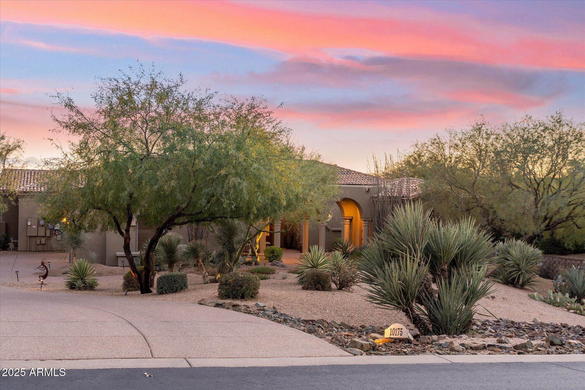 10175 E WINTER SUN Drive