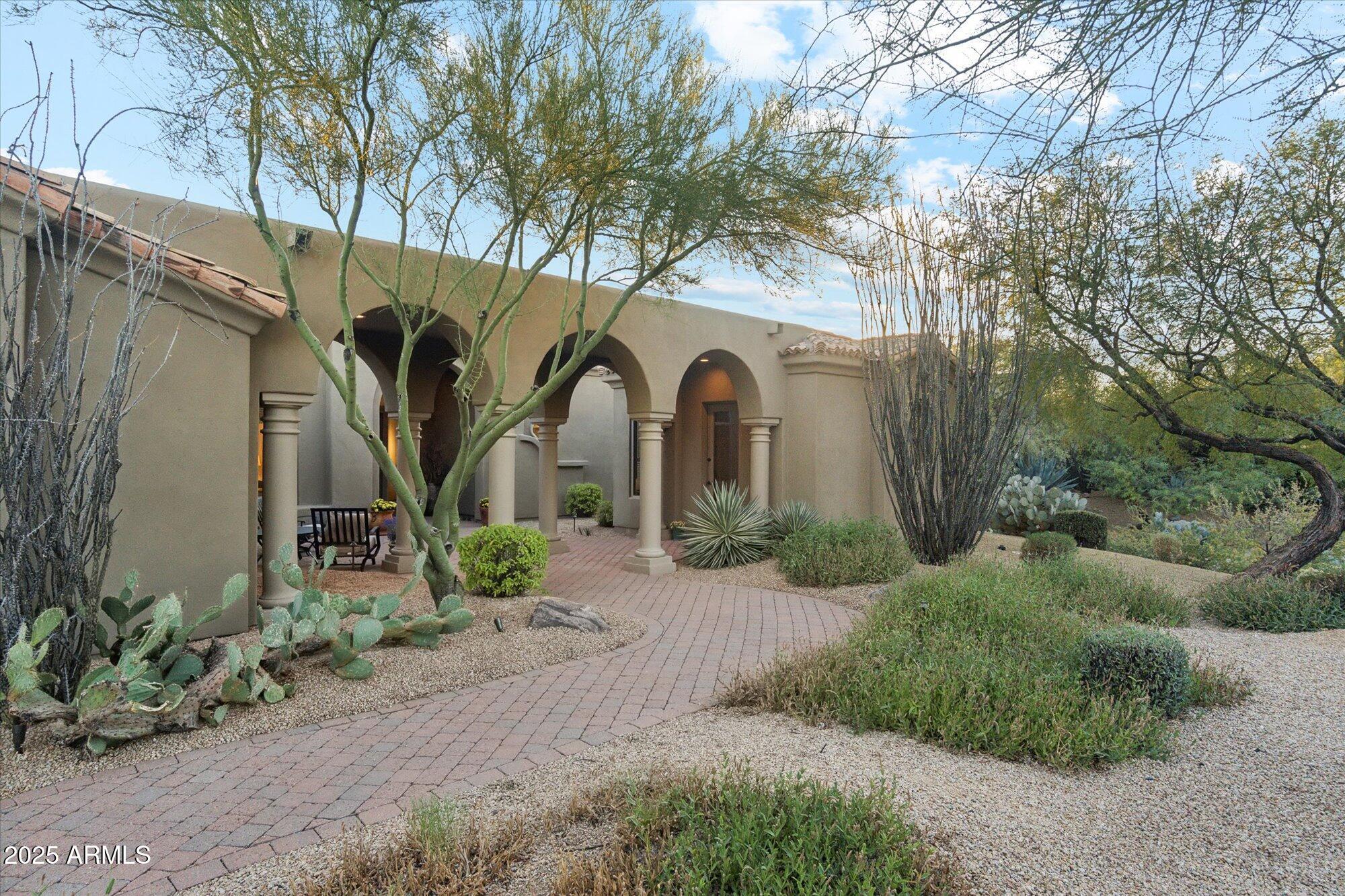 10175 E WINTER SUN Drive