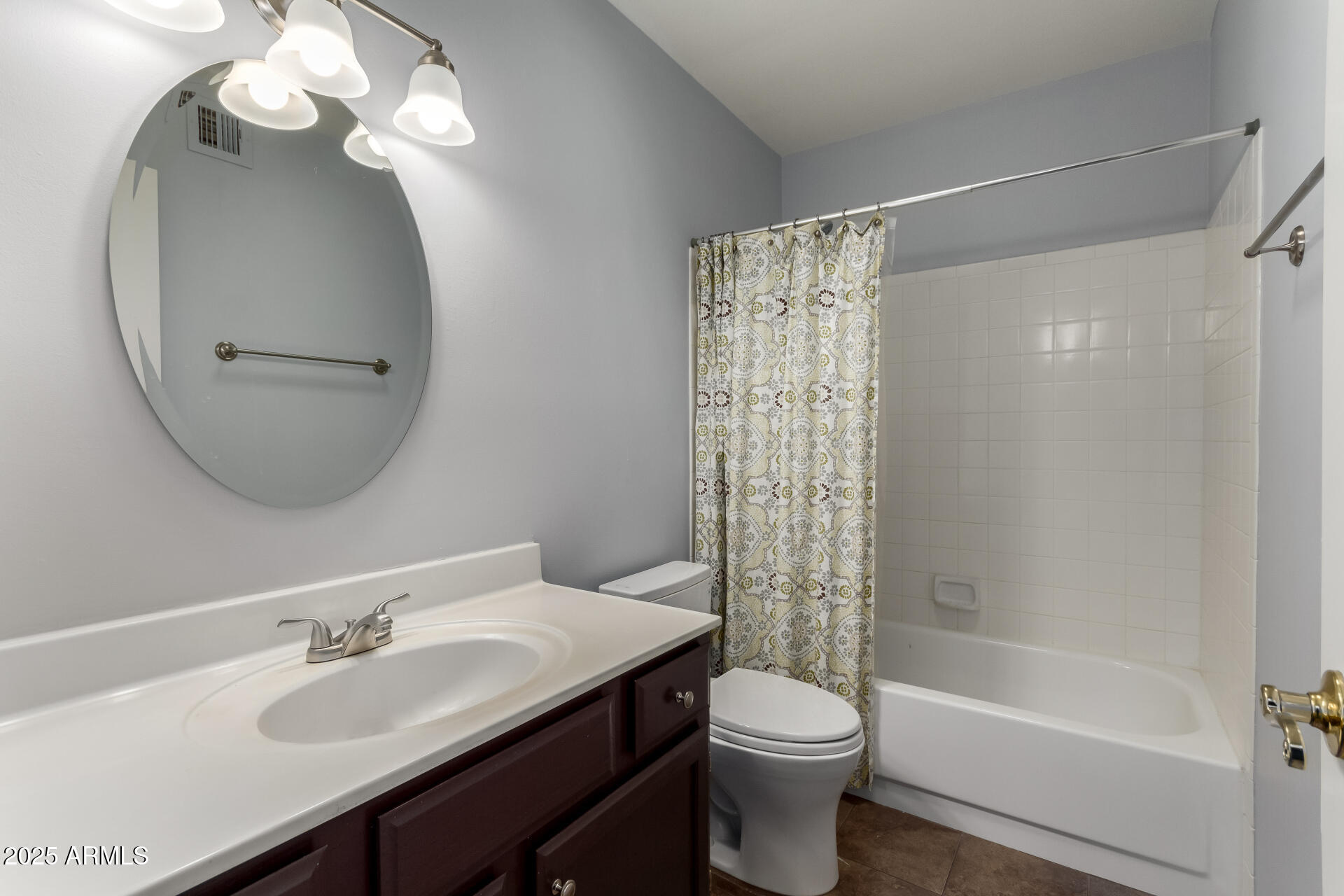 1920 E MARYLAND Avenue # 26