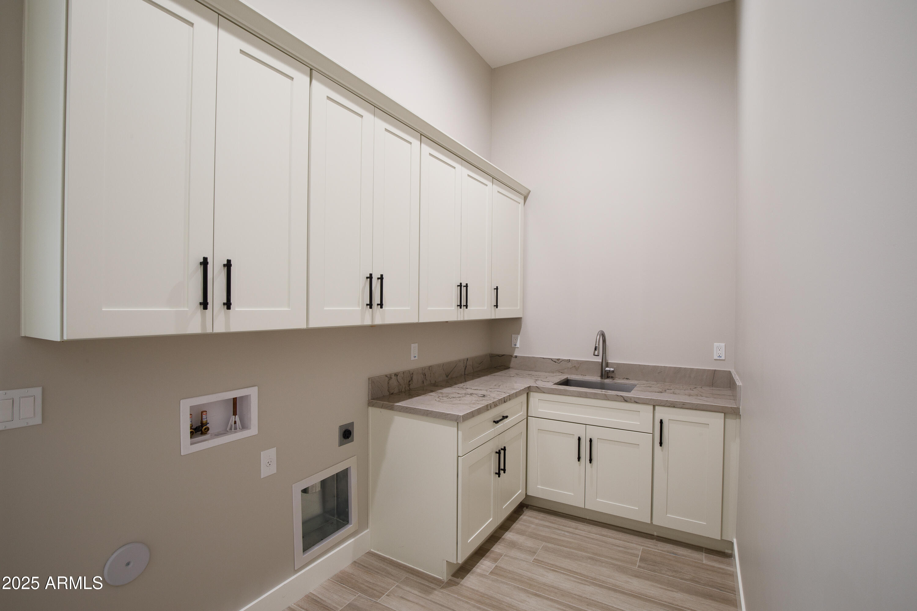 14327 E SKINNER Drive