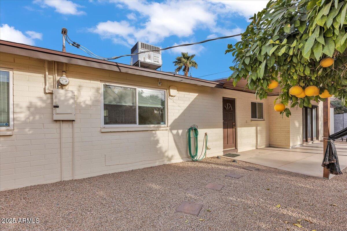 1618 N McAllister Avenue